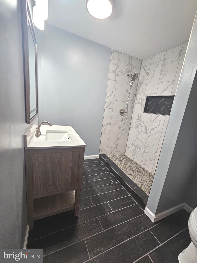 421 SUPERIOR AVE, WINCHESTER, Virginia 22601, 3 Bedrooms Bedrooms, ,2 BathroomsBathrooms,Residential,For sale,421 SUPERIOR AVE,VAWI2009092 MLS # VAWI2009092