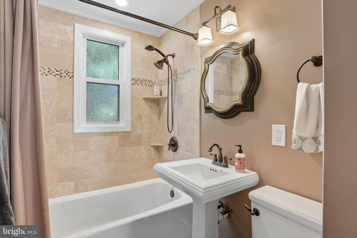 2908 MONROE PL, FALLS CHURCH, Virginia 22042, 3 Bedrooms Bedrooms, ,3 BathroomsBathrooms,Residential,For sale,2908 MONROE PL,VAFX2267772 MLS # VAFX2267772