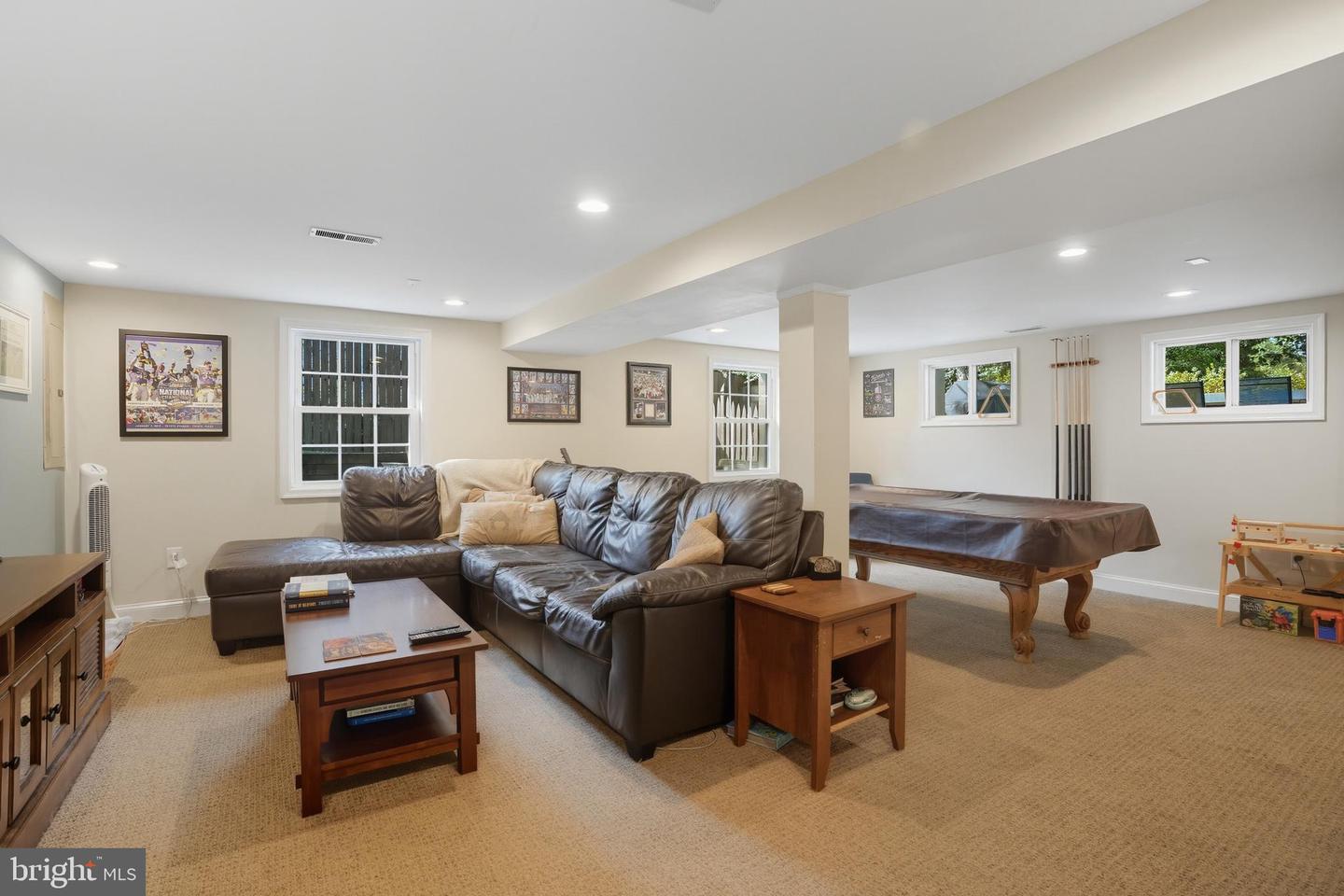 2908 MONROE PL, FALLS CHURCH, Virginia 22042, 3 Bedrooms Bedrooms, ,3 BathroomsBathrooms,Residential,For sale,2908 MONROE PL,VAFX2267772 MLS # VAFX2267772