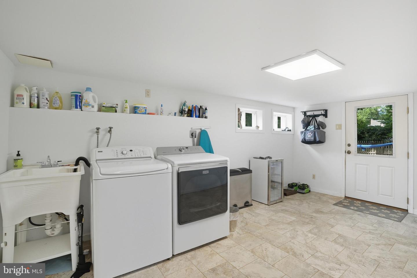 2908 MONROE PL, FALLS CHURCH, Virginia 22042, 3 Bedrooms Bedrooms, ,3 BathroomsBathrooms,Residential,For sale,2908 MONROE PL,VAFX2267772 MLS # VAFX2267772