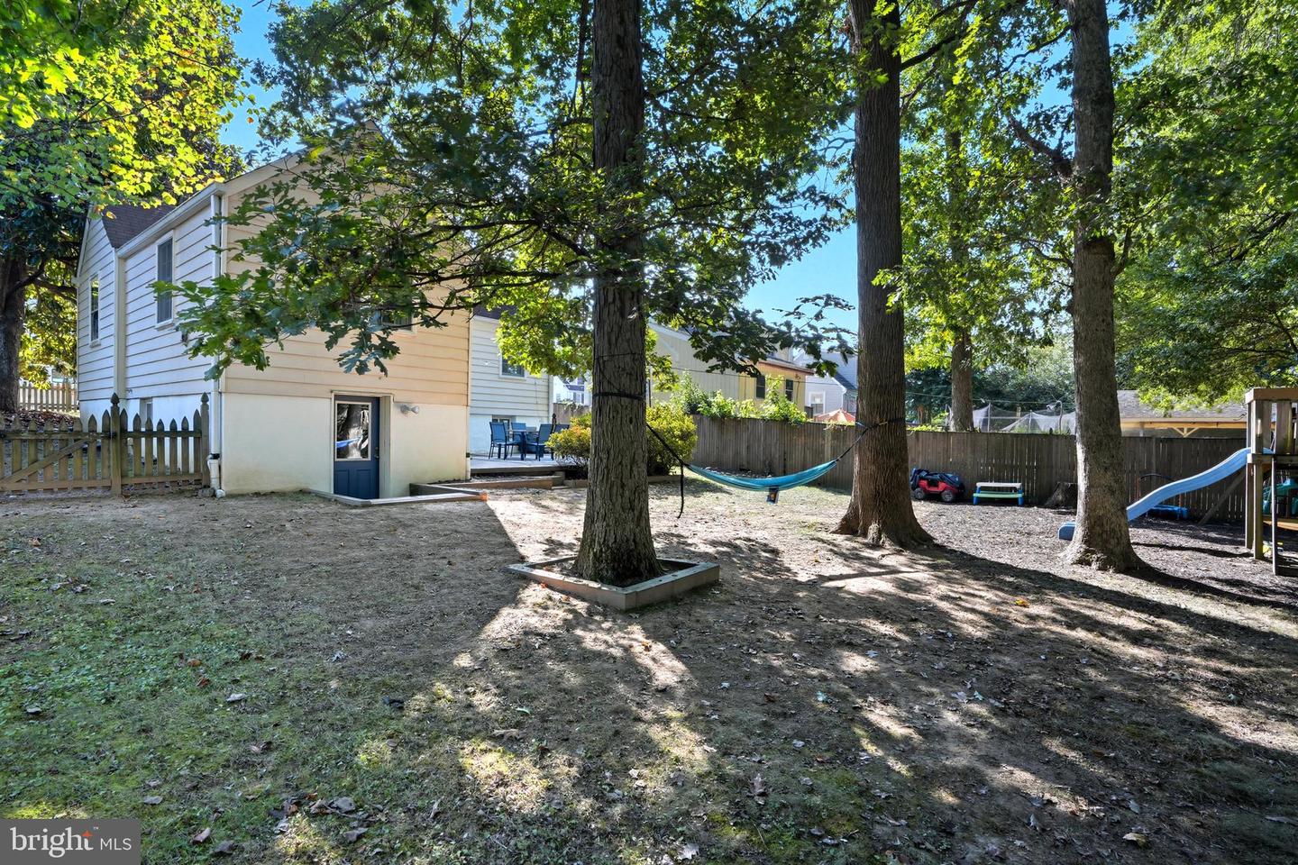 2908 MONROE PL, FALLS CHURCH, Virginia 22042, 3 Bedrooms Bedrooms, ,3 BathroomsBathrooms,Residential,For sale,2908 MONROE PL,VAFX2267772 MLS # VAFX2267772