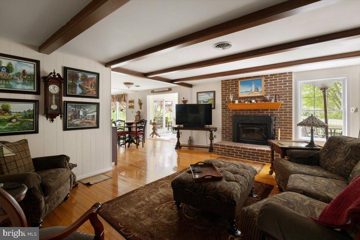 1049 LAUREL GROVE RD, WINCHESTER, Virginia 22602, 3 Bedrooms Bedrooms, ,3 BathroomsBathrooms,Residential,For sale,1049 LAUREL GROVE RD,VAFV2036868 MLS # VAFV2036868