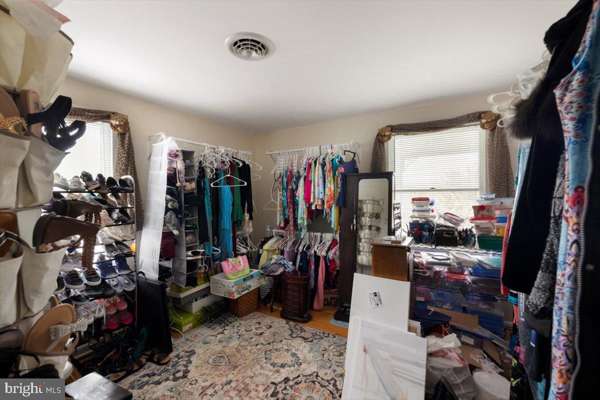 1049 LAUREL GROVE RD, WINCHESTER, Virginia 22602, 3 Bedrooms Bedrooms, ,3 BathroomsBathrooms,Residential,For sale,1049 LAUREL GROVE RD,VAFV2036868 MLS # VAFV2036868