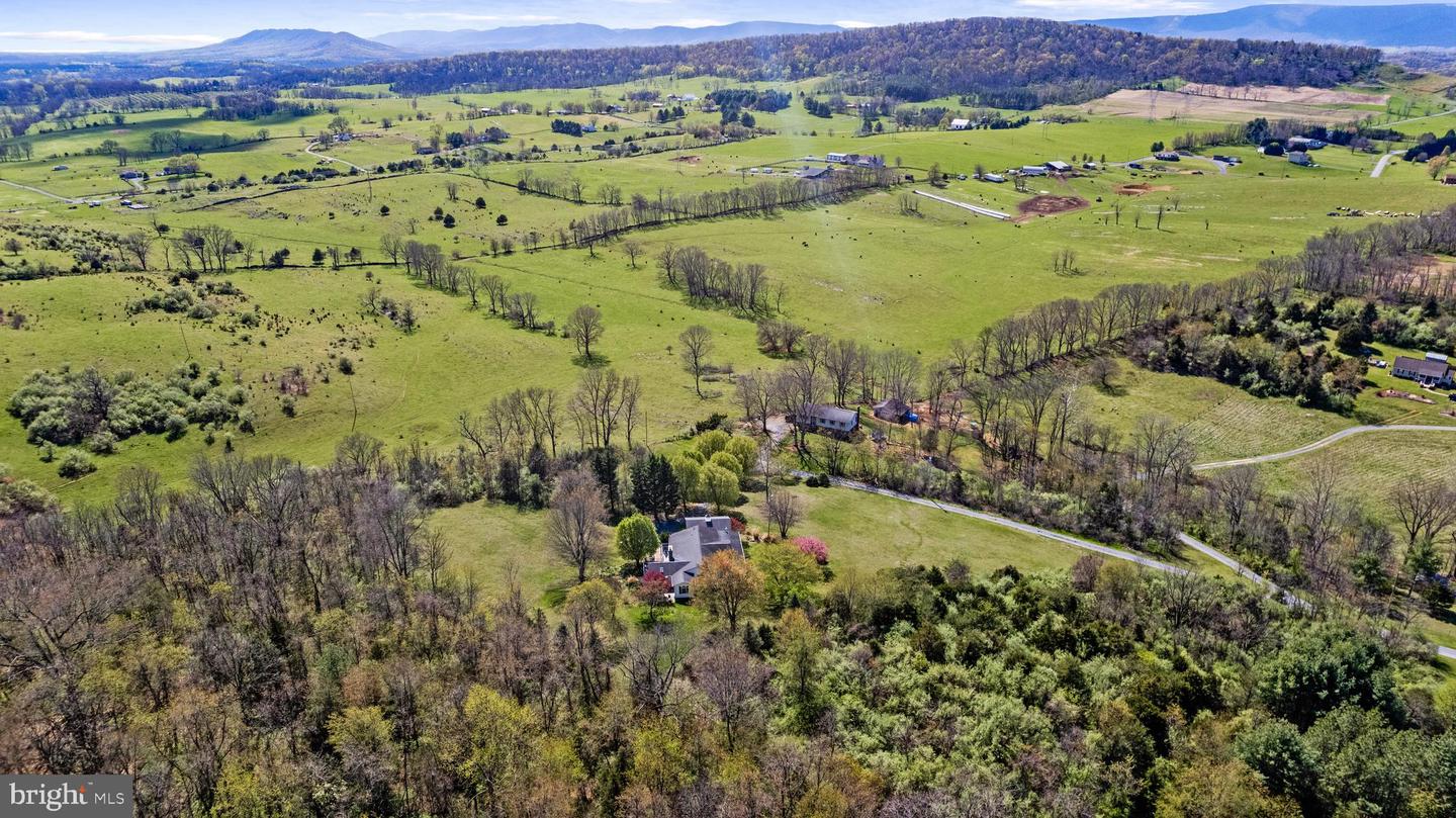 1049 LAUREL GROVE RD, WINCHESTER, Virginia 22602, 3 Bedrooms Bedrooms, ,3 BathroomsBathrooms,Residential,For sale,1049 LAUREL GROVE RD,VAFV2036868 MLS # VAFV2036868