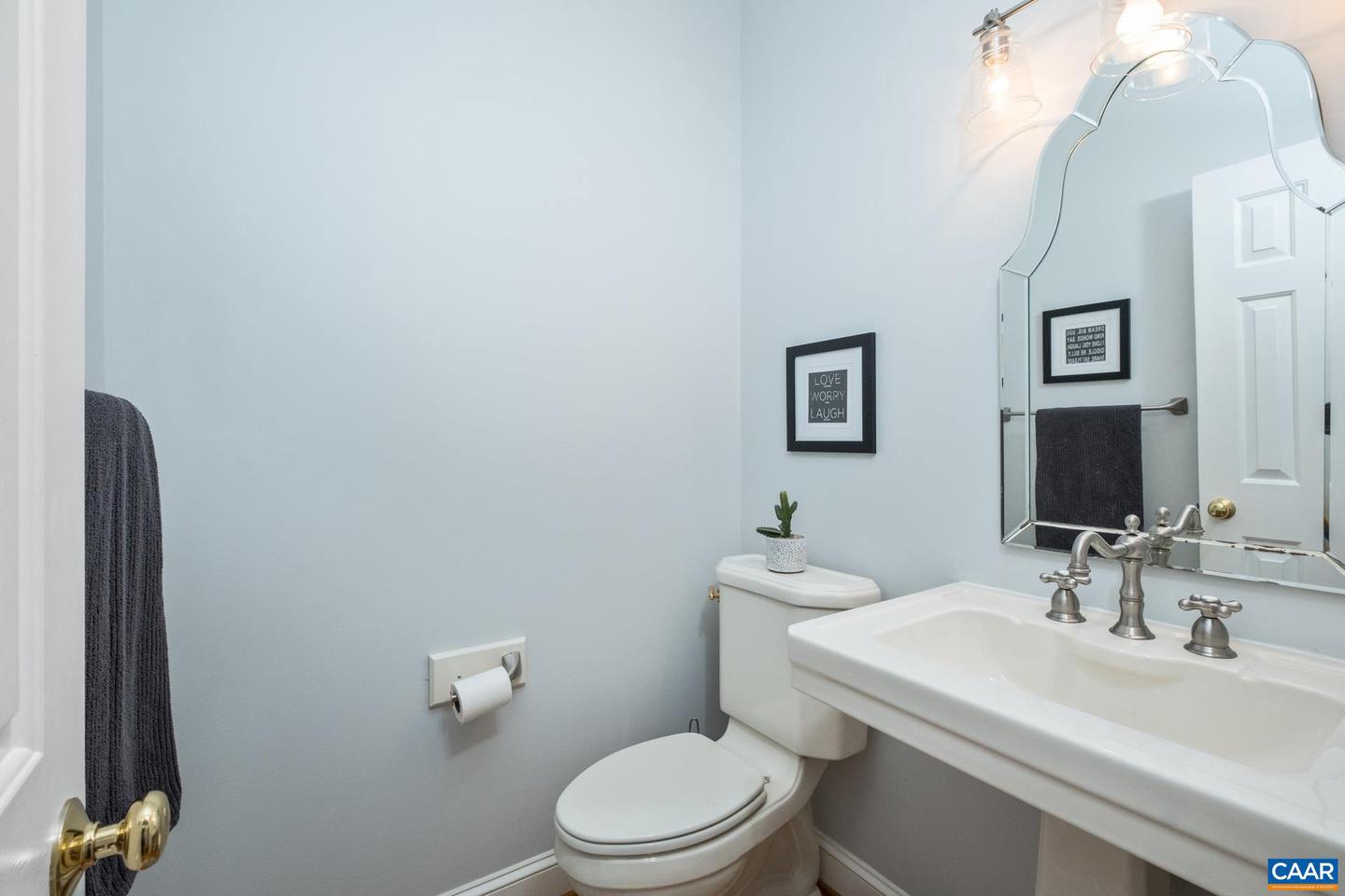 3070 CHIMNEY RDG, CHARLOTTESVILLE, Virginia 22911, 6 Bedrooms Bedrooms, ,4 BathroomsBathrooms,Residential,For sale,3070 CHIMNEY RDG,669102 MLS # 669102