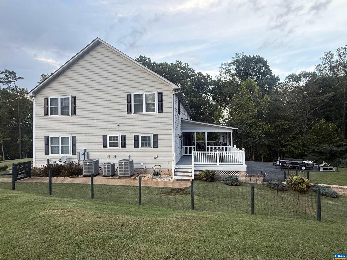3206/3207 SCARLET OAK LN, CHARLOTTESVILLE, Virginia 22911, 5 Bedrooms Bedrooms, ,4 BathroomsBathrooms,Residential,For sale,3206/3207 SCARLET OAK LN,669104 MLS # 669104