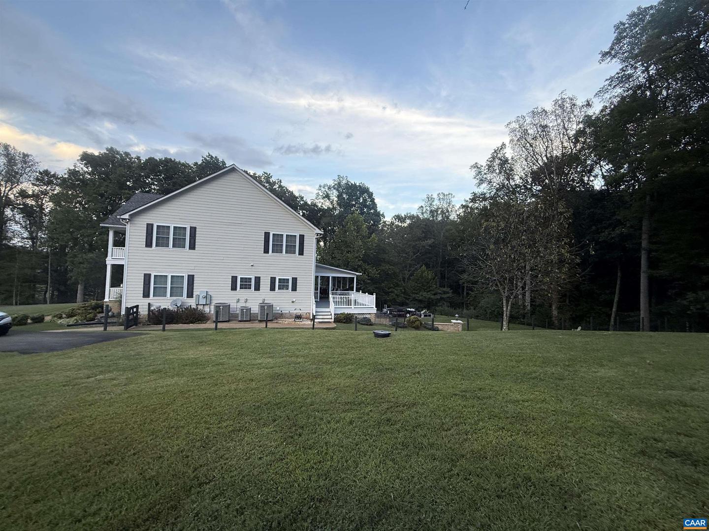 3206/3207 SCARLET OAK LN, CHARLOTTESVILLE, Virginia 22911, 5 Bedrooms Bedrooms, ,4 BathroomsBathrooms,Residential,For sale,3206/3207 SCARLET OAK LN,669104 MLS # 669104