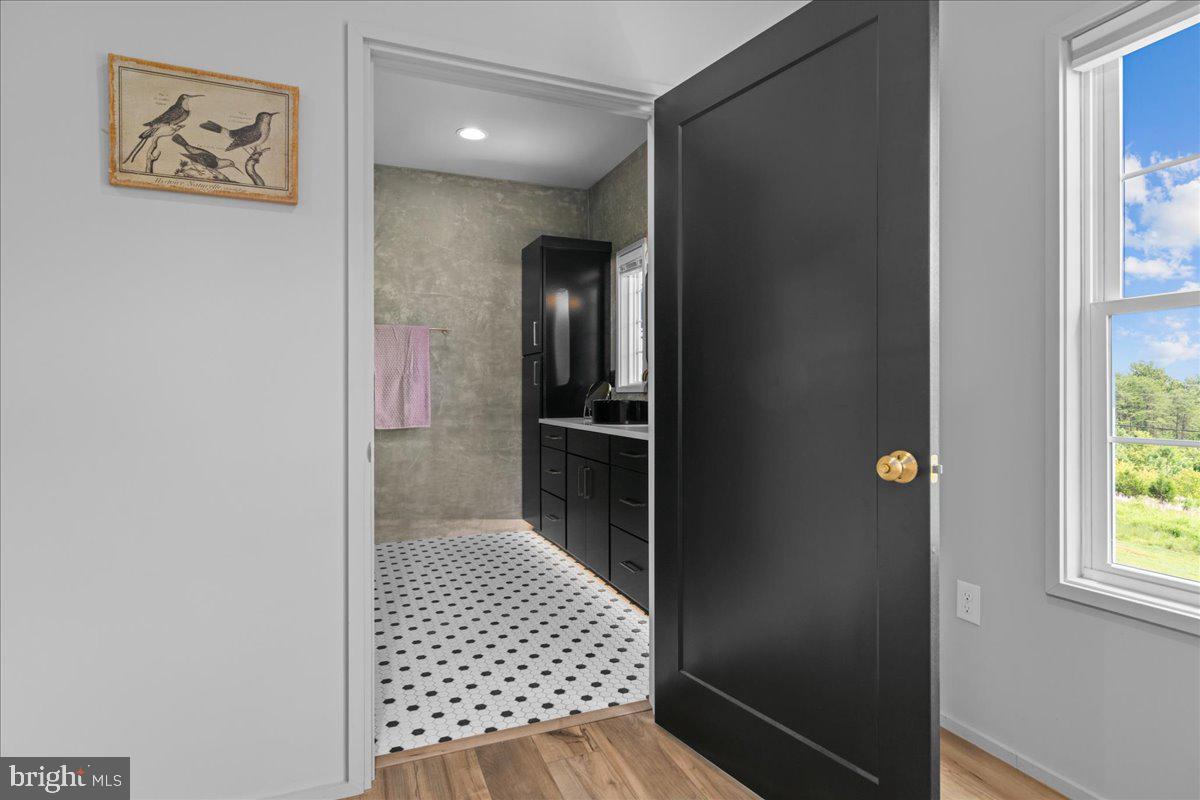 6573 FOREST RD, GOODE, Virginia 24556, 4 Bedrooms Bedrooms, ,5 BathroomsBathrooms,Residential,For sale,6573 FOREST RD,VABV2000250 MLS # VABV2000250