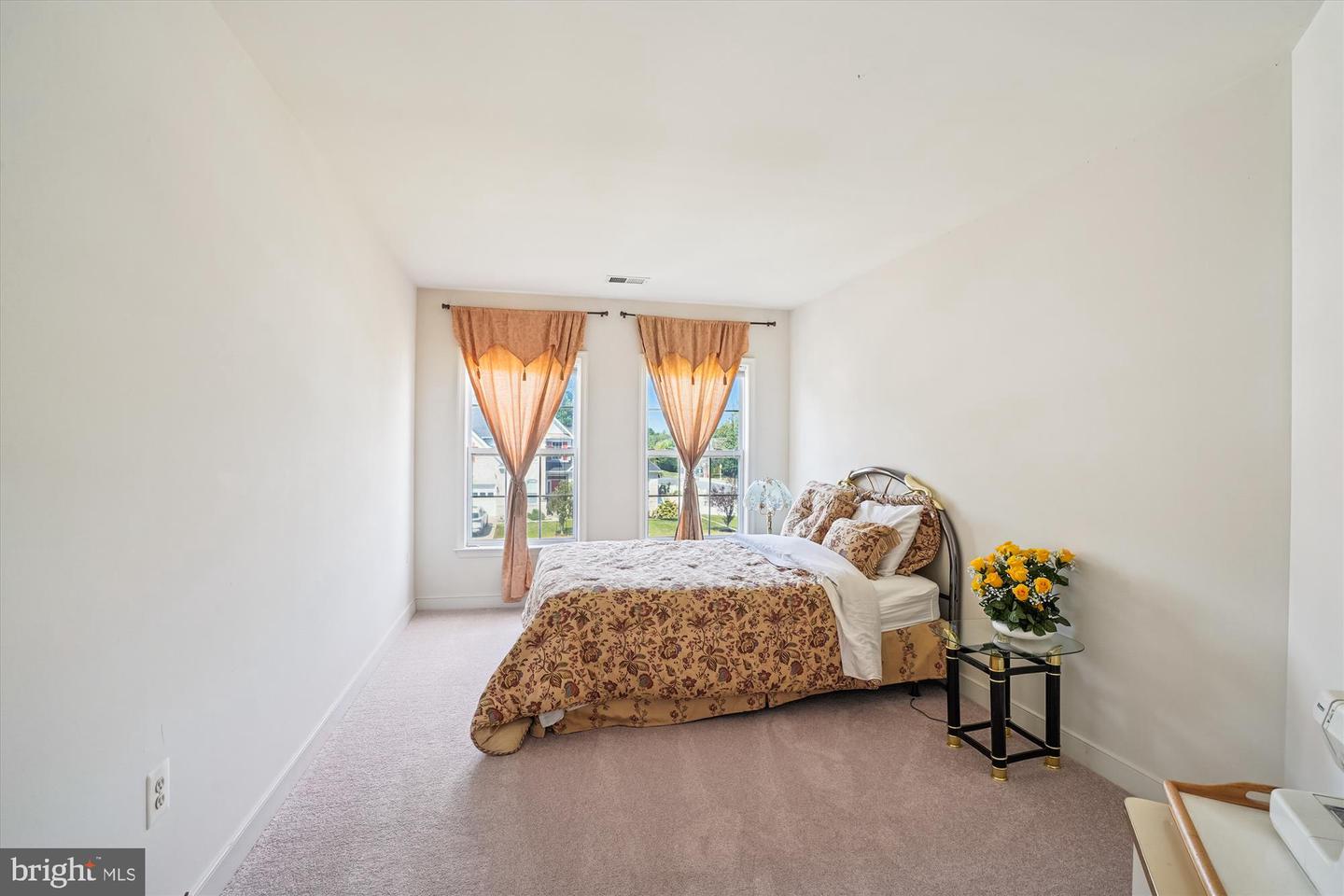 13201 QUATE LN, WOODBRIDGE, Virginia 22193, 4 Bedrooms Bedrooms, ,4 BathroomsBathrooms,Residential,For sale,13201 QUATE LN,VAPW2104272 MLS # VAPW2104272