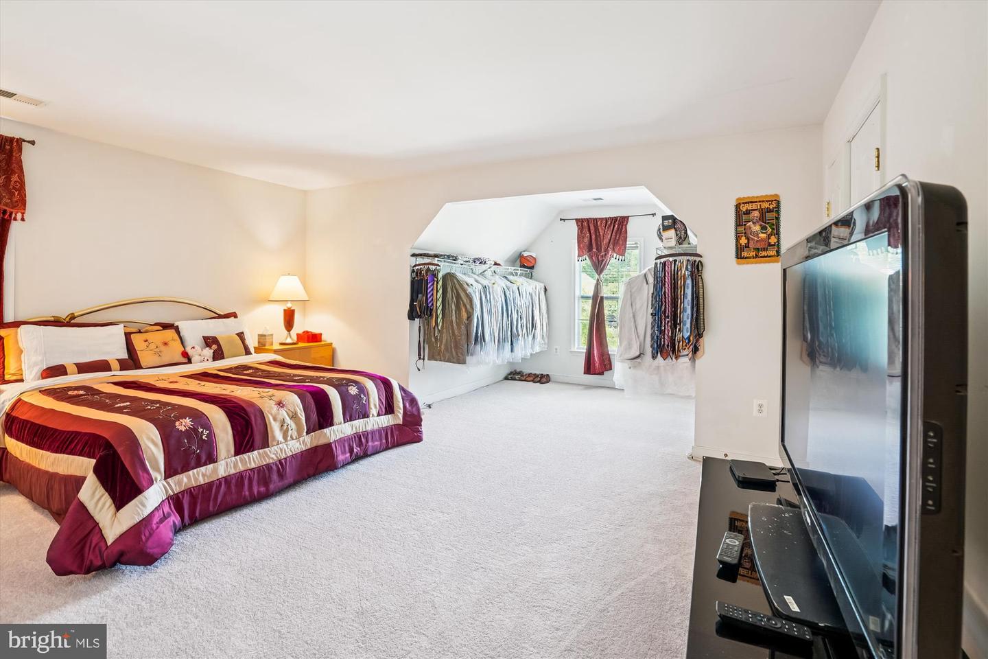 13201 QUATE LN, WOODBRIDGE, Virginia 22193, 4 Bedrooms Bedrooms, ,4 BathroomsBathrooms,Residential,For sale,13201 QUATE LN,VAPW2104272 MLS # VAPW2104272