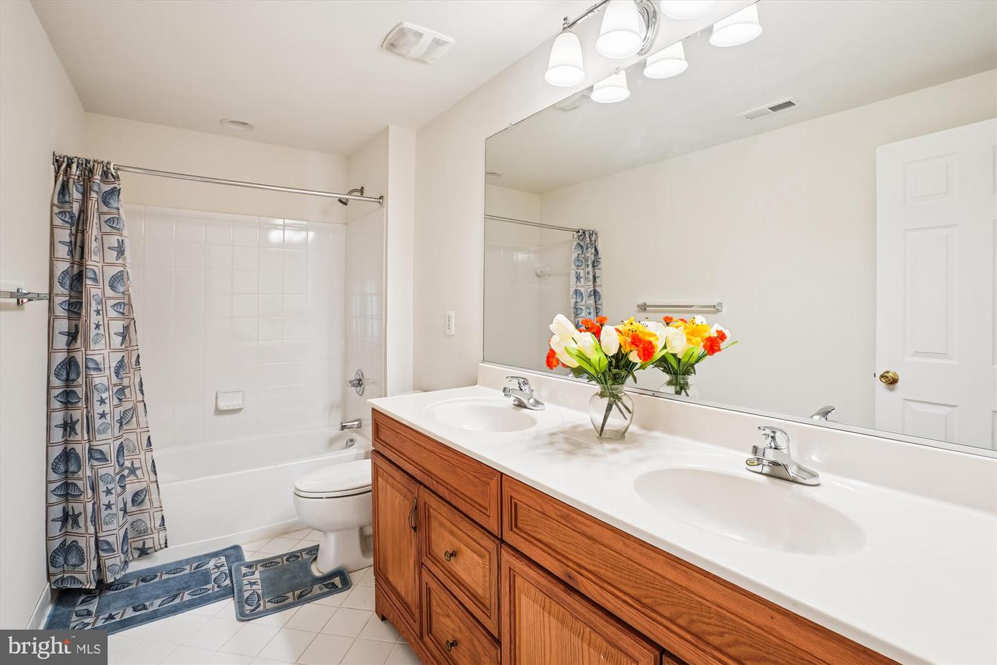 13201 QUATE LN, WOODBRIDGE, Virginia 22193, 4 Bedrooms Bedrooms, ,4 BathroomsBathrooms,Residential,For sale,13201 QUATE LN,VAPW2104272 MLS # VAPW2104272