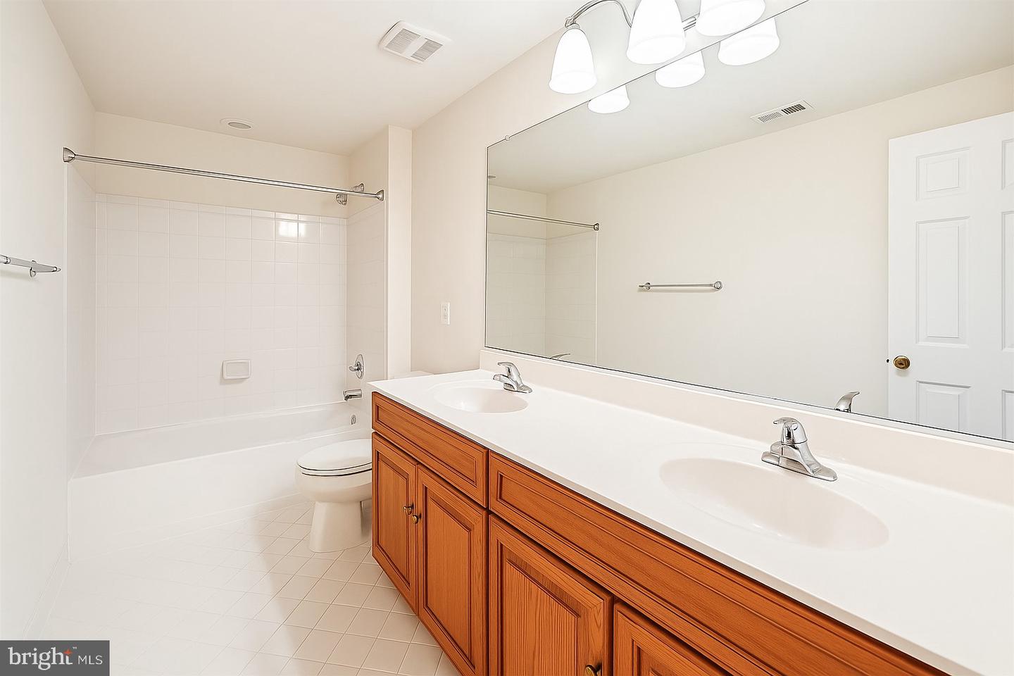 13201 QUATE LN, WOODBRIDGE, Virginia 22193, 4 Bedrooms Bedrooms, ,4 BathroomsBathrooms,Residential,For sale,13201 QUATE LN,VAPW2104272 MLS # VAPW2104272 13201 QUATE LN, WOODBRIDGE, Virginia 22193, 4 Bedrooms Bedrooms, ,4 BathroomsBathrooms,Residential,For sale,13201 QUATE LN,VAPW2104272 MLS # VAPW2104272