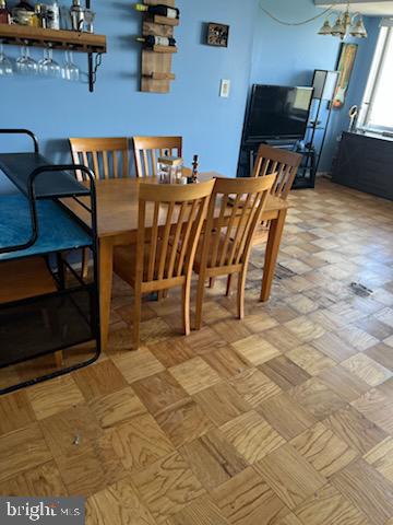 301 N BEAUREGARD ST #1210, ALEXANDRIA, Virginia 22312, 1 Bedroom Bedrooms, ,1 BathroomBathrooms,Residential,For sale,301 N BEAUREGARD ST #1210,VAAX2049866 MLS # VAAX2049866