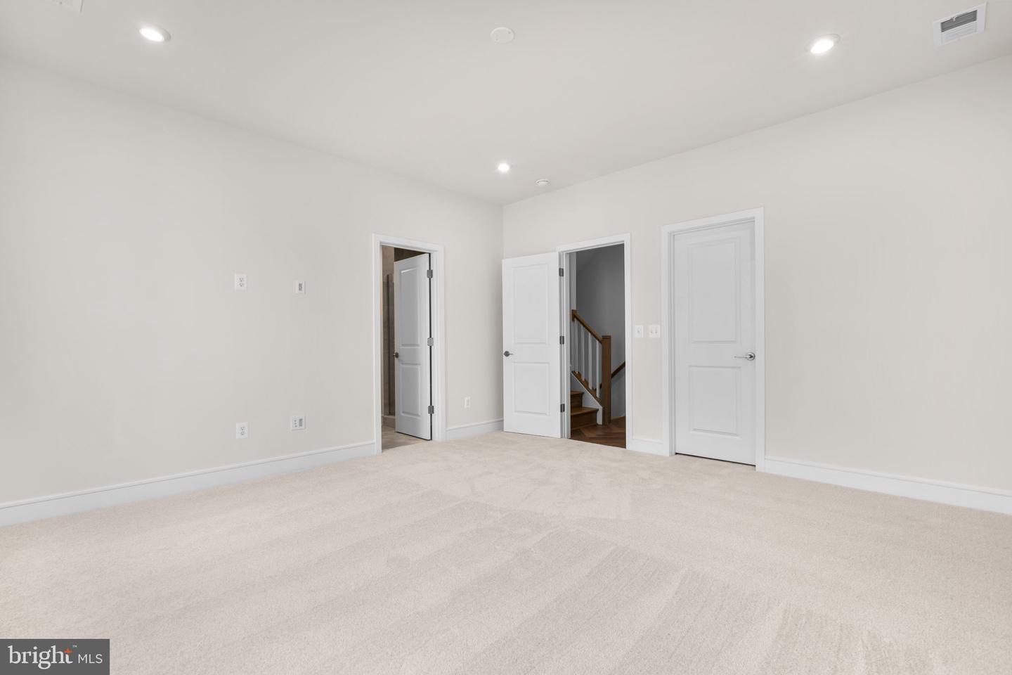42123 PICASSO SQ, ASHBURN, Virginia 20148, 4 Bedrooms Bedrooms, ,4 BathroomsBathrooms,Residential,For sale,42123 PICASSO SQ,VALO2107108 MLS # VALO2107108