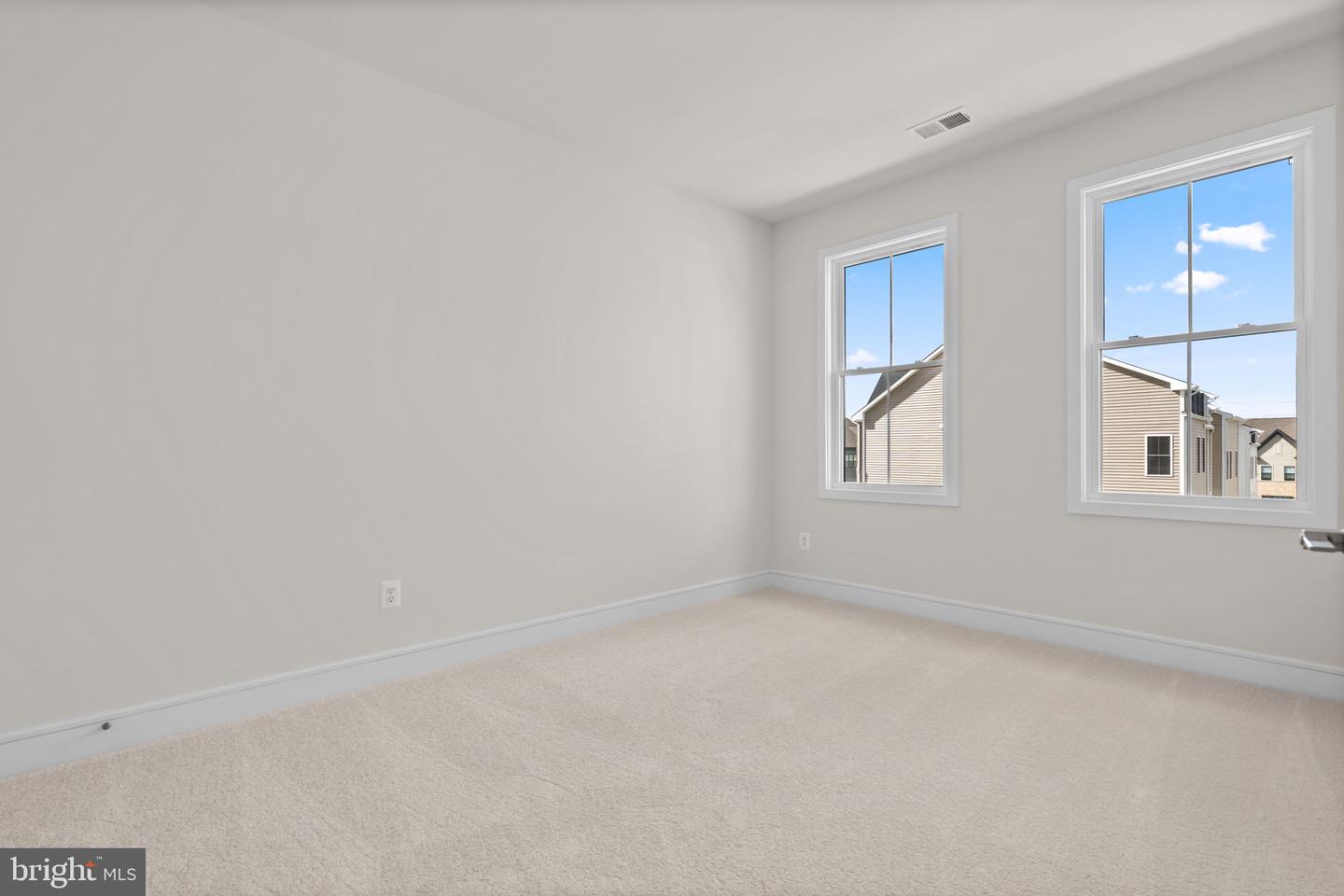 42123 PICASSO SQ, ASHBURN, Virginia 20148, 4 Bedrooms Bedrooms, ,4 BathroomsBathrooms,Residential,For sale,42123 PICASSO SQ,VALO2107108 MLS # VALO2107108