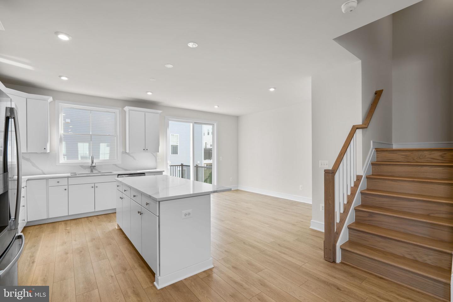 42129 PICASSO SQ, ASHBURN, Virginia 20148, 3 Bedrooms Bedrooms, ,3 BathroomsBathrooms,Residential,For sale,42129 PICASSO SQ,VALO2107114 MLS # VALO2107114