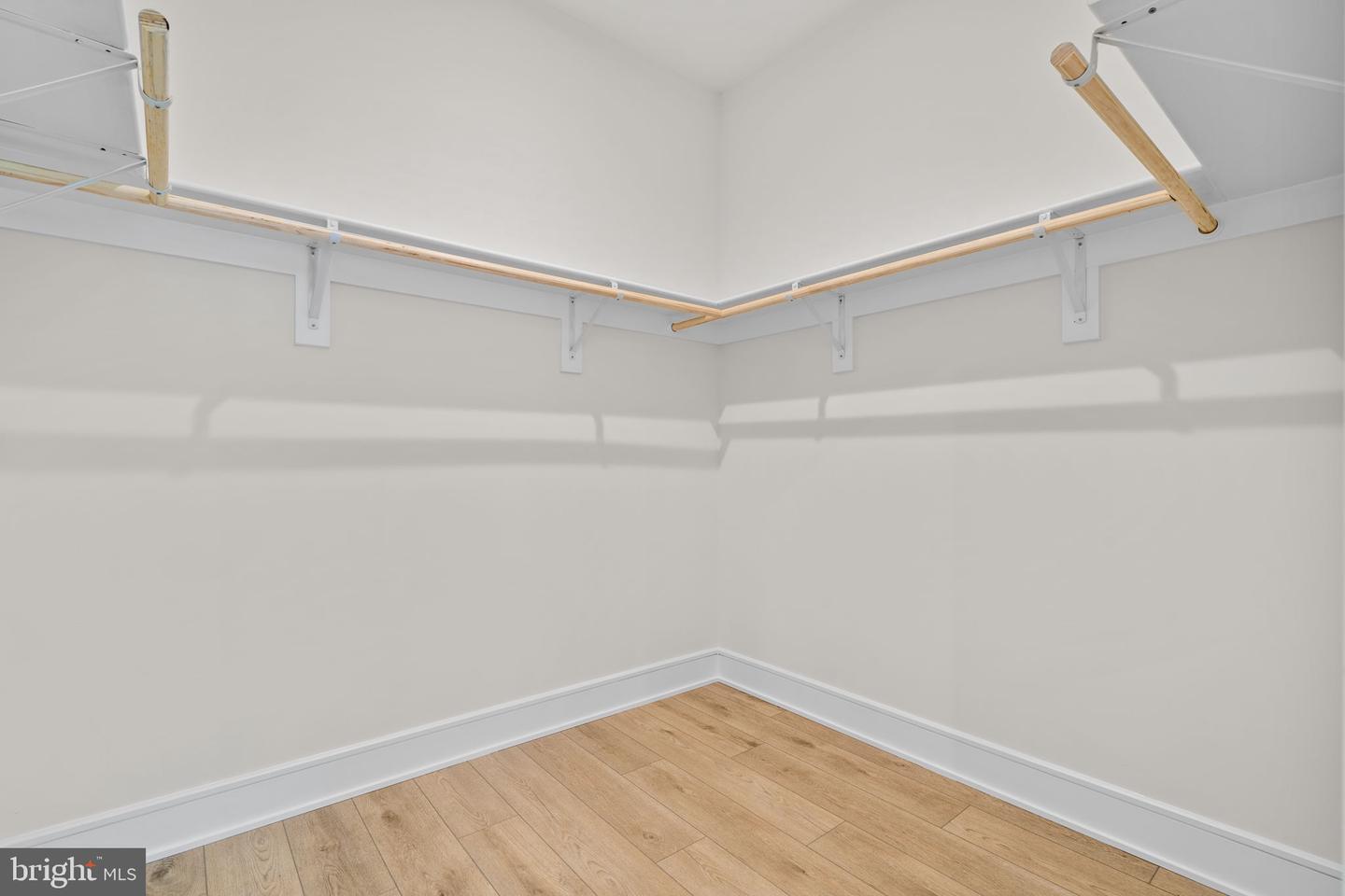 42129 PICASSO SQ, ASHBURN, Virginia 20148, 3 Bedrooms Bedrooms, ,3 BathroomsBathrooms,Residential,For sale,42129 PICASSO SQ,VALO2107114 MLS # VALO2107114