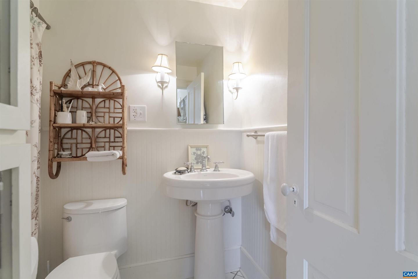 10064 HATTON FERRY LN, SCOTTSVILLE, Virginia 24590, 4 Bedrooms Bedrooms, ,3 BathroomsBathrooms,Residential,For sale,10064 HATTON FERRY LN,669117 MLS # 669117