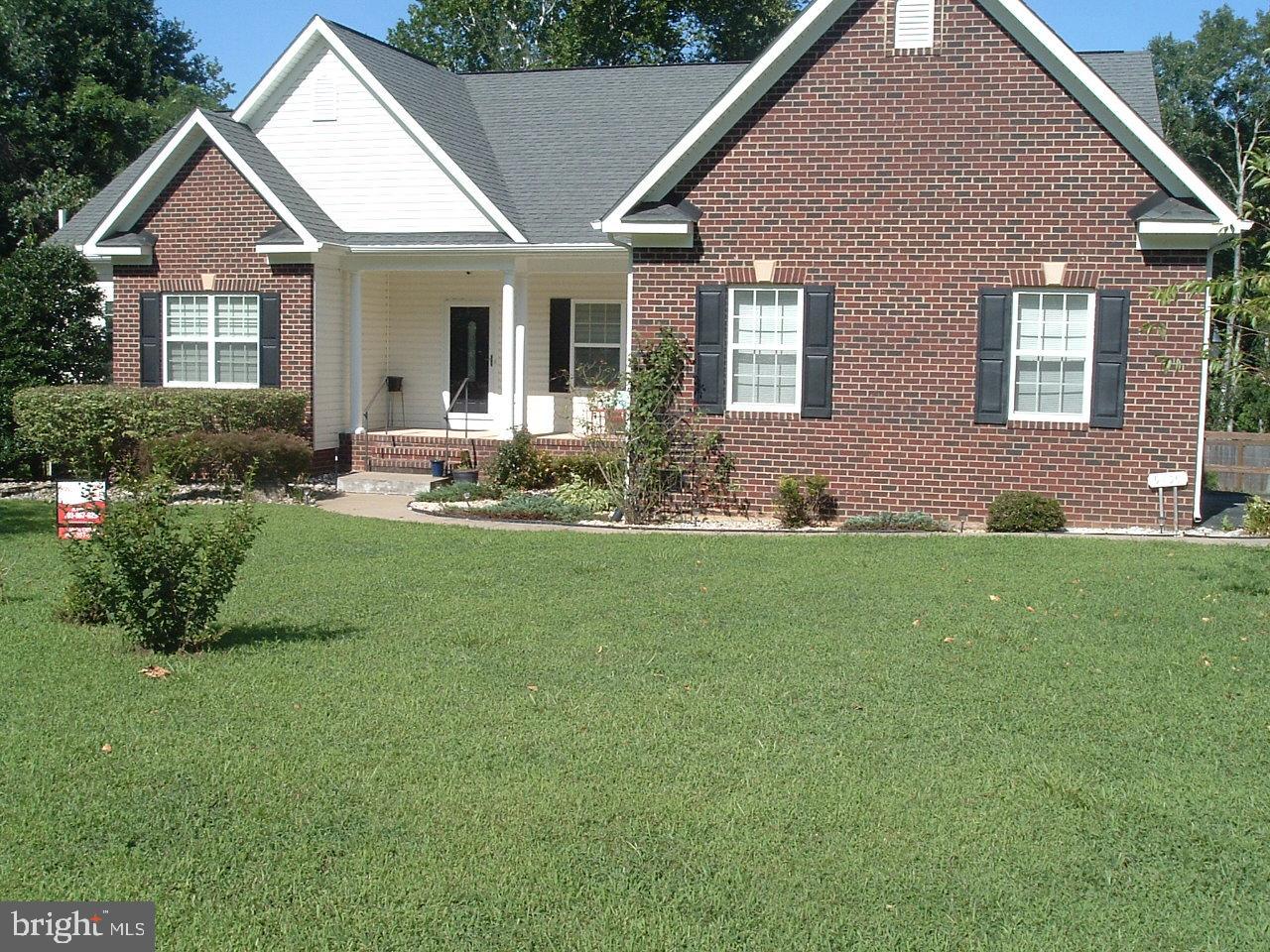 9409 EVERETTE CT, SPOTSYLVANIA, Virginia 22553, 4 Bedrooms Bedrooms, ,4 BathroomsBathrooms,Residential,For sale,9409 EVERETTE CT,VASP2030120 MLS # VASP2030120