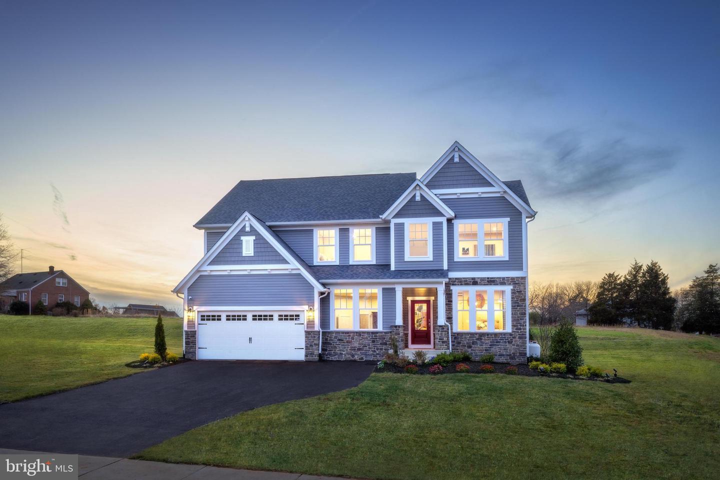 638 COLLINGWOOD DRIVE, FREDERICKSBURG, Virginia 22405, 4 Bedrooms Bedrooms, ,3 BathroomsBathrooms,Residential,For sale,638 COLLINGWOOD DRIVE,VAST2037182 MLS # VAST2037182