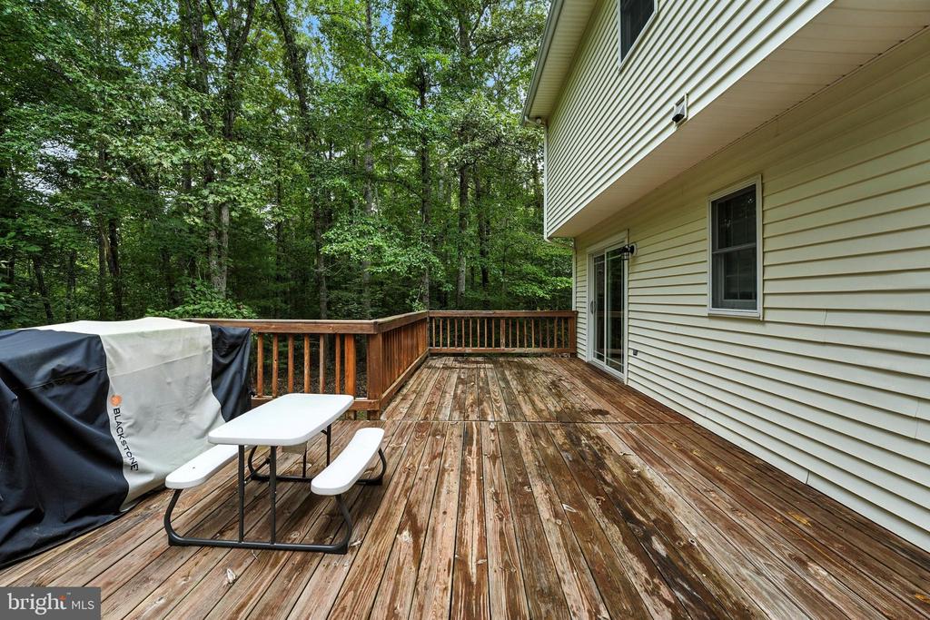 15330 QUAIL RIDGE DR, AMISSVILLE, Virginia 20106, 3 Bedrooms Bedrooms, ,2 BathroomsBathrooms,Residential,15330 QUAIL RIDGE DR,VACU2011418 MLS # VACU2011418
