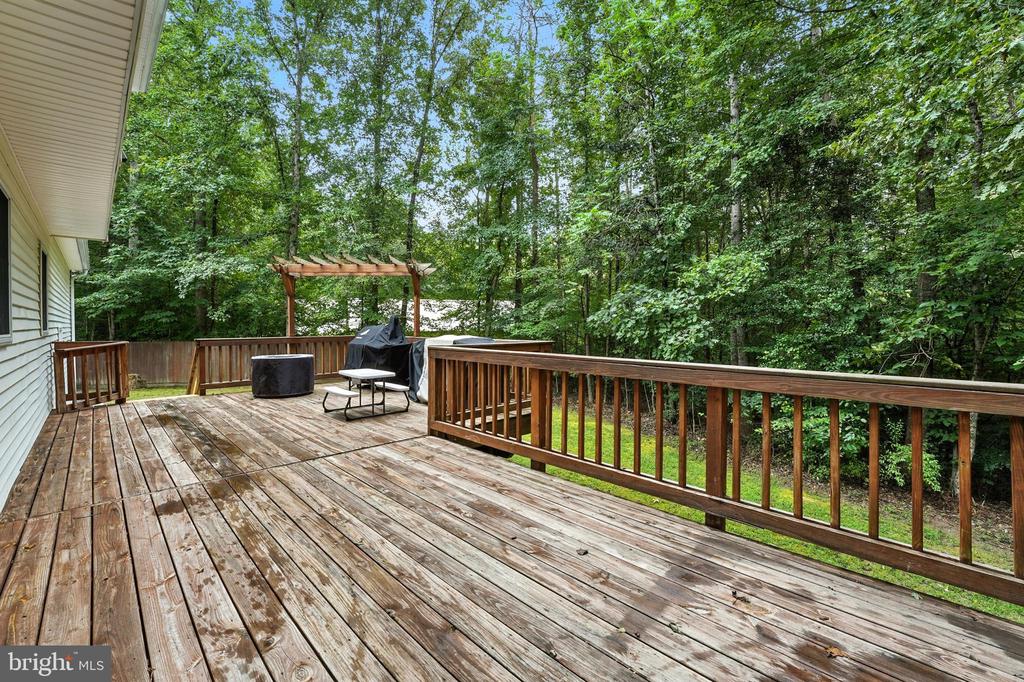 15330 QUAIL RIDGE DR, AMISSVILLE, Virginia 20106, 3 Bedrooms Bedrooms, ,2 BathroomsBathrooms,Residential,15330 QUAIL RIDGE DR,VACU2011418 MLS # VACU2011418