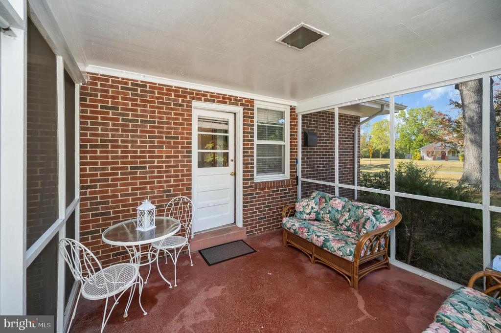 8625 BROCK RD, SPOTSYLVANIA, Virginia 22553, 2 Bedrooms Bedrooms, ,1 BathroomBathrooms,Residential,8625 BROCK RD,VASP2036170 MLS # VASP2036170