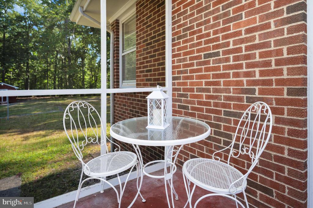 8625 BROCK RD, SPOTSYLVANIA, Virginia 22553, 2 Bedrooms Bedrooms, ,1 BathroomBathrooms,Residential,8625 BROCK RD,VASP2036170 MLS # VASP2036170
