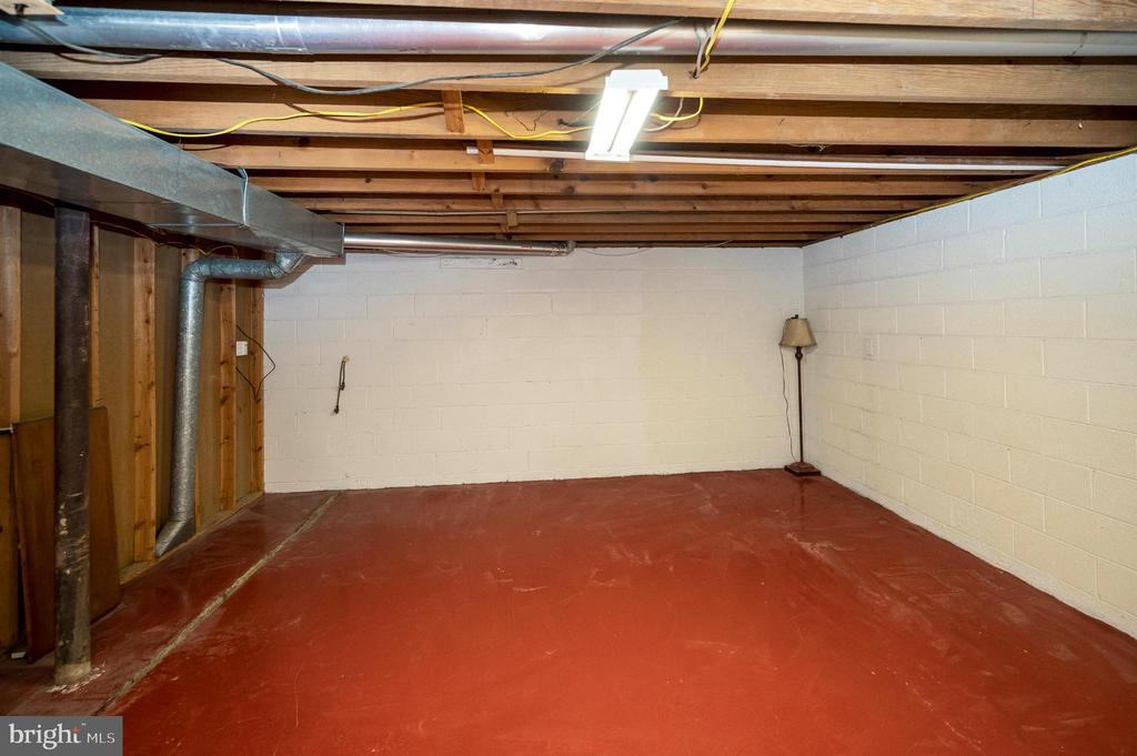 8625 BROCK RD, SPOTSYLVANIA, Virginia 22553, 2 Bedrooms Bedrooms, ,1 BathroomBathrooms,Residential,8625 BROCK RD,VASP2036170 MLS # VASP2036170