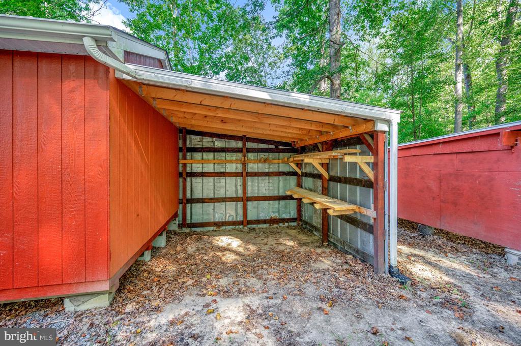 8625 BROCK RD, SPOTSYLVANIA, Virginia 22553, 2 Bedrooms Bedrooms, ,1 BathroomBathrooms,Residential,8625 BROCK RD,VASP2036170 MLS # VASP2036170