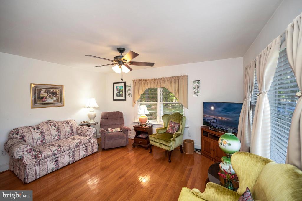 8625 BROCK RD, SPOTSYLVANIA, Virginia 22553, 2 Bedrooms Bedrooms, ,1 BathroomBathrooms,Residential,8625 BROCK RD,VASP2036170 MLS # VASP2036170