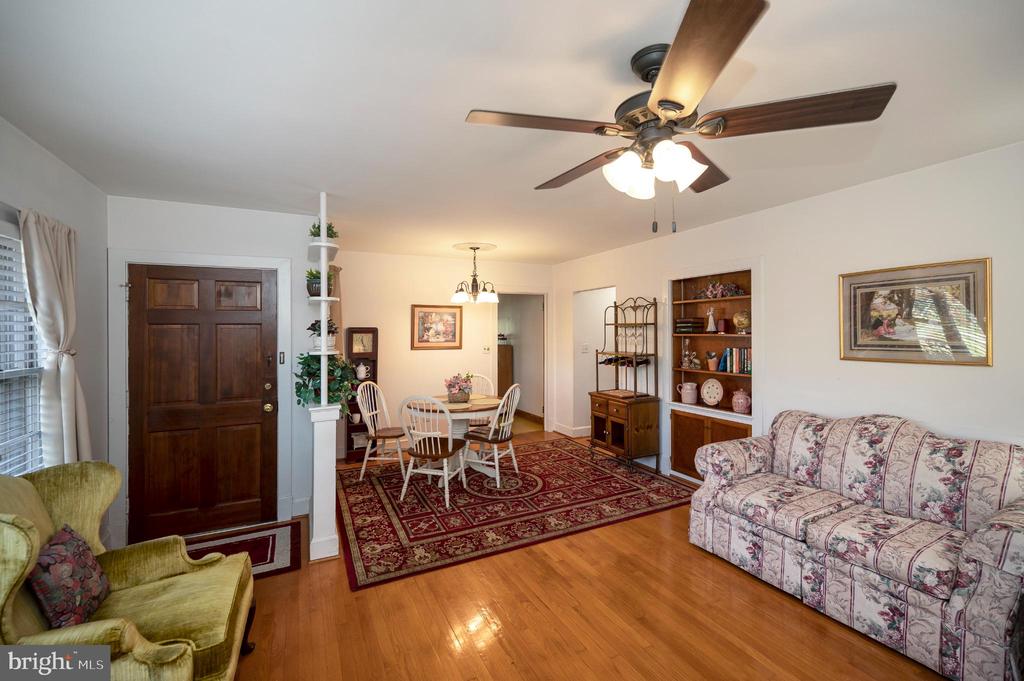 8625 BROCK RD, SPOTSYLVANIA, Virginia 22553, 2 Bedrooms Bedrooms, ,1 BathroomBathrooms,Residential,8625 BROCK RD,VASP2036170 MLS # VASP2036170