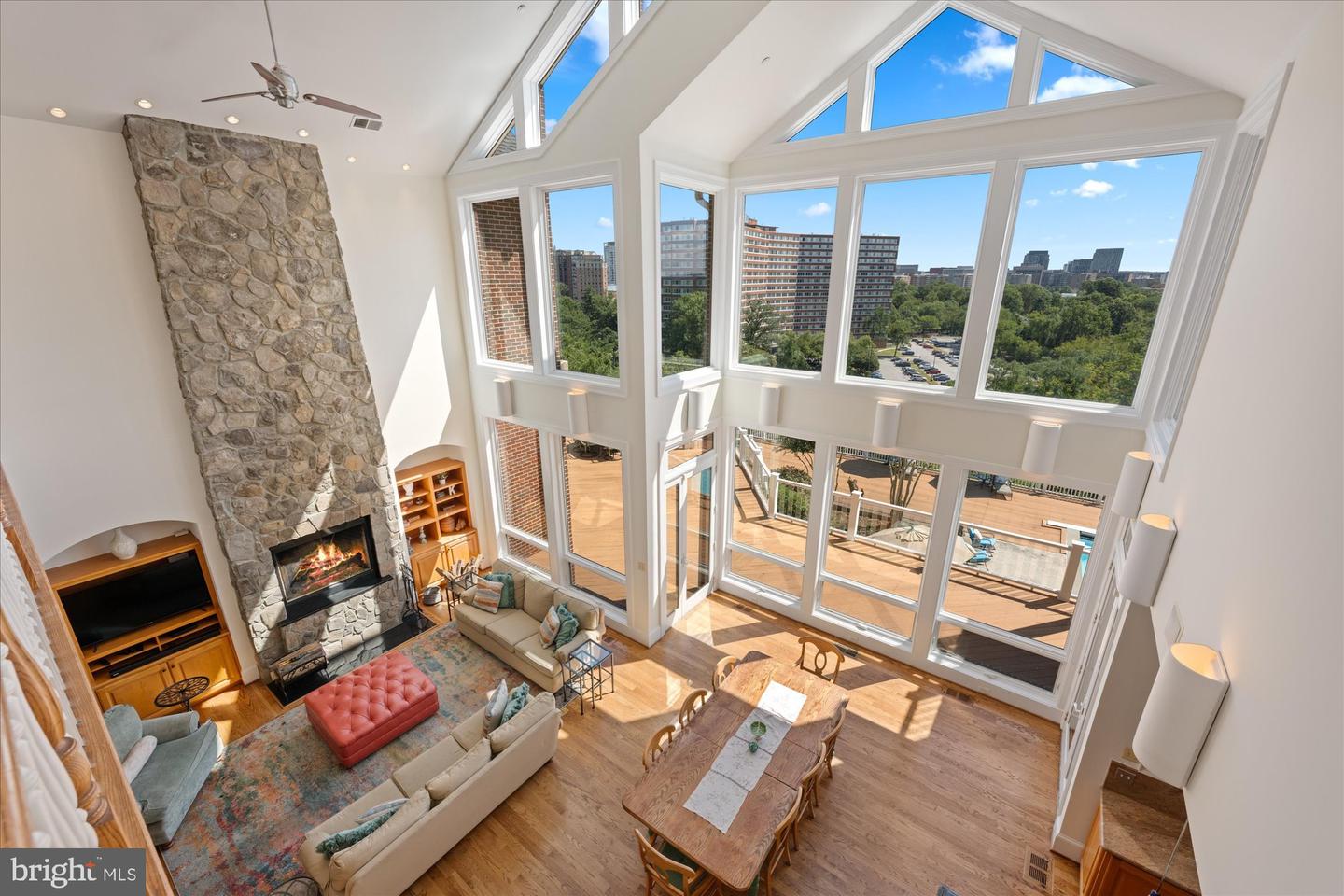 1701 S ARLINGTON RIDGE RD, ARLINGTON, Virginia 22202, 7 Bedrooms Bedrooms, ,8 BathroomsBathrooms,Residential,For sale,1701 S ARLINGTON RIDGE RD,VAAR2058262 MLS # VAAR2058262 1701 S ARLINGTON RIDGE RD, ARLINGTON, Virginia 22202, 7 Bedrooms Bedrooms, ,8 BathroomsBathrooms,Residential,For sale,1701 S ARLINGTON RIDGE RD,VAAR2058262 MLS # VAAR2058262
