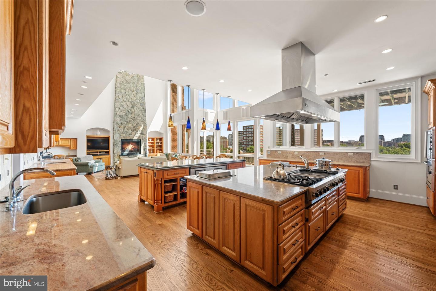 1701 S ARLINGTON RIDGE RD, ARLINGTON, Virginia 22202, 7 Bedrooms Bedrooms, ,8 BathroomsBathrooms,Residential,For sale,1701 S ARLINGTON RIDGE RD,VAAR2058262 MLS # VAAR2058262 1701 S ARLINGTON RIDGE RD, ARLINGTON, Virginia 22202, 7 Bedrooms Bedrooms, ,8 BathroomsBathrooms,Residential,For sale,1701 S ARLINGTON RIDGE RD,VAAR2058262 MLS # VAAR2058262
