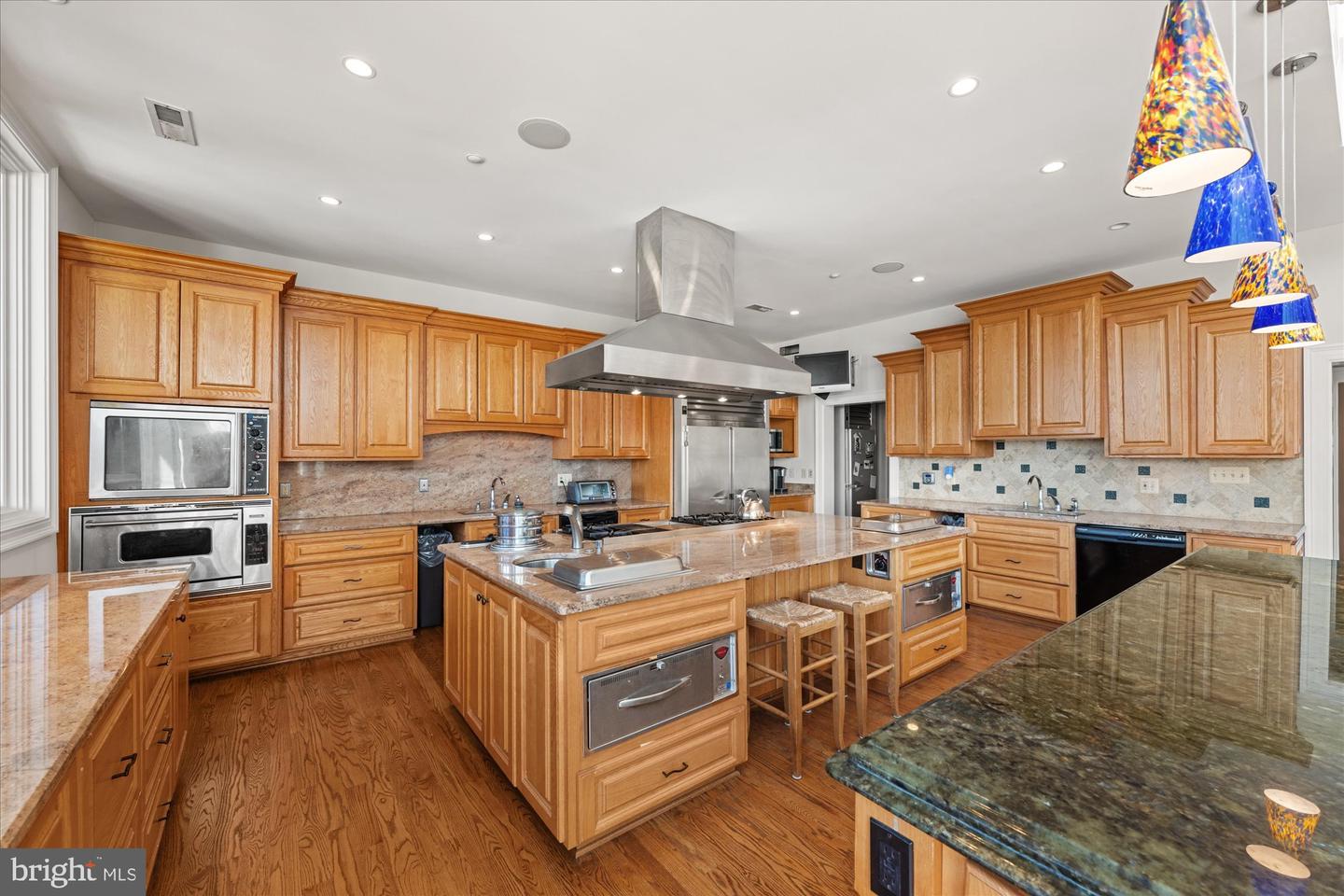 1701 S ARLINGTON RIDGE RD, ARLINGTON, Virginia 22202, 7 Bedrooms Bedrooms, ,8 BathroomsBathrooms,Residential,For sale,1701 S ARLINGTON RIDGE RD,VAAR2058262 MLS # VAAR2058262 1701 S ARLINGTON RIDGE RD, ARLINGTON, Virginia 22202, 7 Bedrooms Bedrooms, ,8 BathroomsBathrooms,Residential,For sale,1701 S ARLINGTON RIDGE RD,VAAR2058262 MLS # VAAR2058262