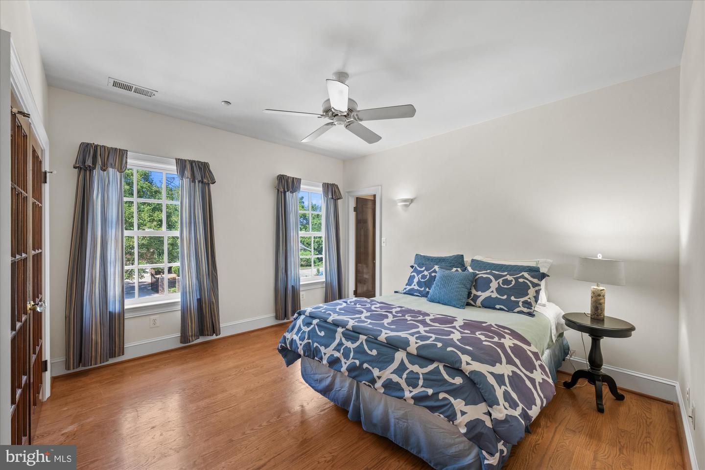 1701 S ARLINGTON RIDGE RD, ARLINGTON, Virginia 22202, 7 Bedrooms Bedrooms, ,8 BathroomsBathrooms,Residential,For sale,1701 S ARLINGTON RIDGE RD,VAAR2058262 MLS # VAAR2058262 1701 S ARLINGTON RIDGE RD, ARLINGTON, Virginia 22202, 7 Bedrooms Bedrooms, ,8 BathroomsBathrooms,Residential,For sale,1701 S ARLINGTON RIDGE RD,VAAR2058262 MLS # VAAR2058262