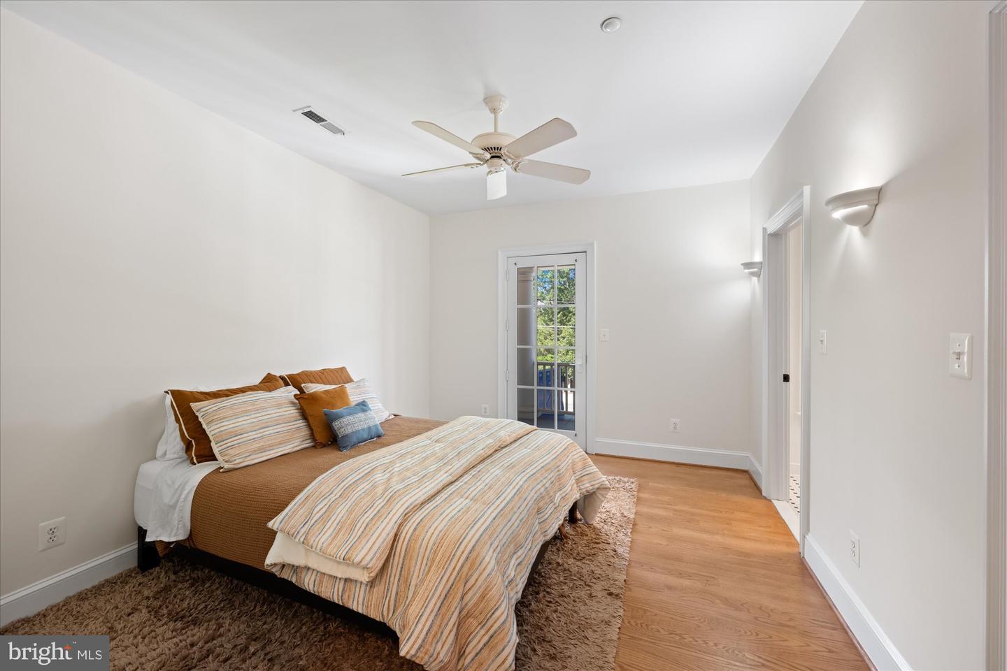 1701 S ARLINGTON RIDGE RD, ARLINGTON, Virginia 22202, 7 Bedrooms Bedrooms, ,8 BathroomsBathrooms,Residential,For sale,1701 S ARLINGTON RIDGE RD,VAAR2058262 MLS # VAAR2058262 1701 S ARLINGTON RIDGE RD, ARLINGTON, Virginia 22202, 7 Bedrooms Bedrooms, ,8 BathroomsBathrooms,Residential,For sale,1701 S ARLINGTON RIDGE RD,VAAR2058262 MLS # VAAR2058262