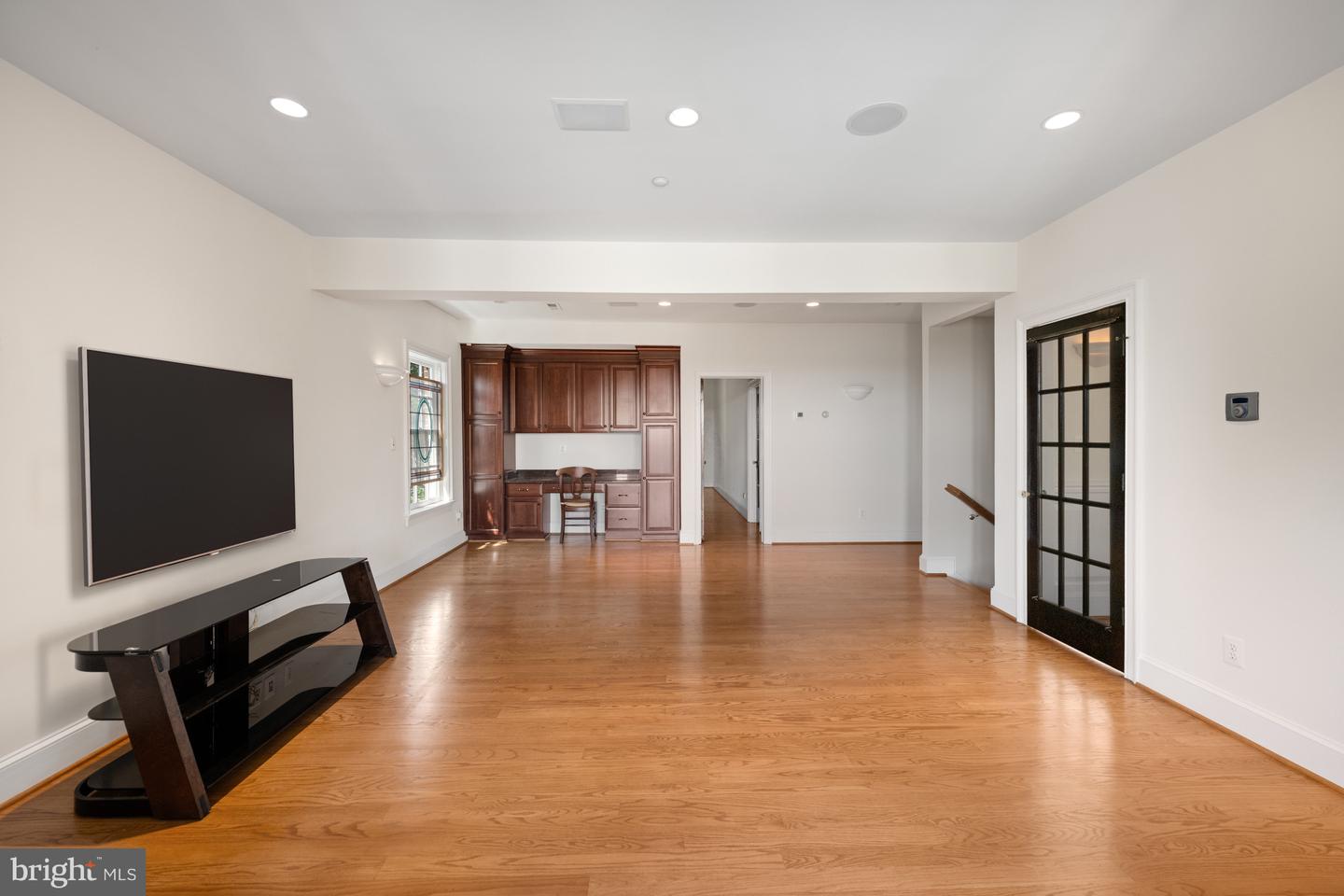 1701 S ARLINGTON RIDGE RD, ARLINGTON, Virginia 22202, 7 Bedrooms Bedrooms, ,8 BathroomsBathrooms,Residential,For sale,1701 S ARLINGTON RIDGE RD,VAAR2058262 MLS # VAAR2058262 1701 S ARLINGTON RIDGE RD, ARLINGTON, Virginia 22202, 7 Bedrooms Bedrooms, ,8 BathroomsBathrooms,Residential,For sale,1701 S ARLINGTON RIDGE RD,VAAR2058262 MLS # VAAR2058262