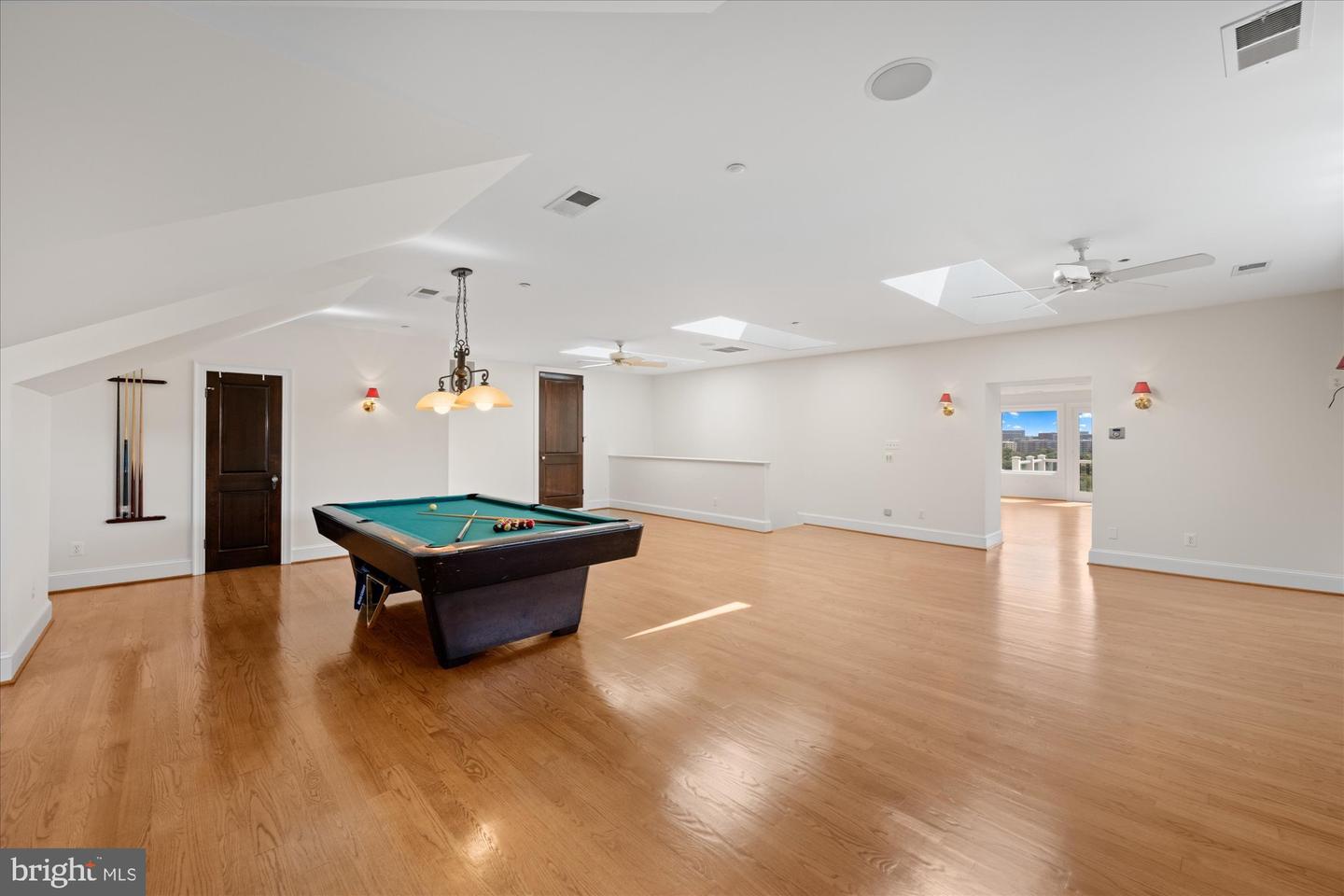 1701 S ARLINGTON RIDGE RD, ARLINGTON, Virginia 22202, 7 Bedrooms Bedrooms, ,8 BathroomsBathrooms,Residential,For sale,1701 S ARLINGTON RIDGE RD,VAAR2058262 MLS # VAAR2058262 1701 S ARLINGTON RIDGE RD, ARLINGTON, Virginia 22202, 7 Bedrooms Bedrooms, ,8 BathroomsBathrooms,Residential,For sale,1701 S ARLINGTON RIDGE RD,VAAR2058262 MLS # VAAR2058262