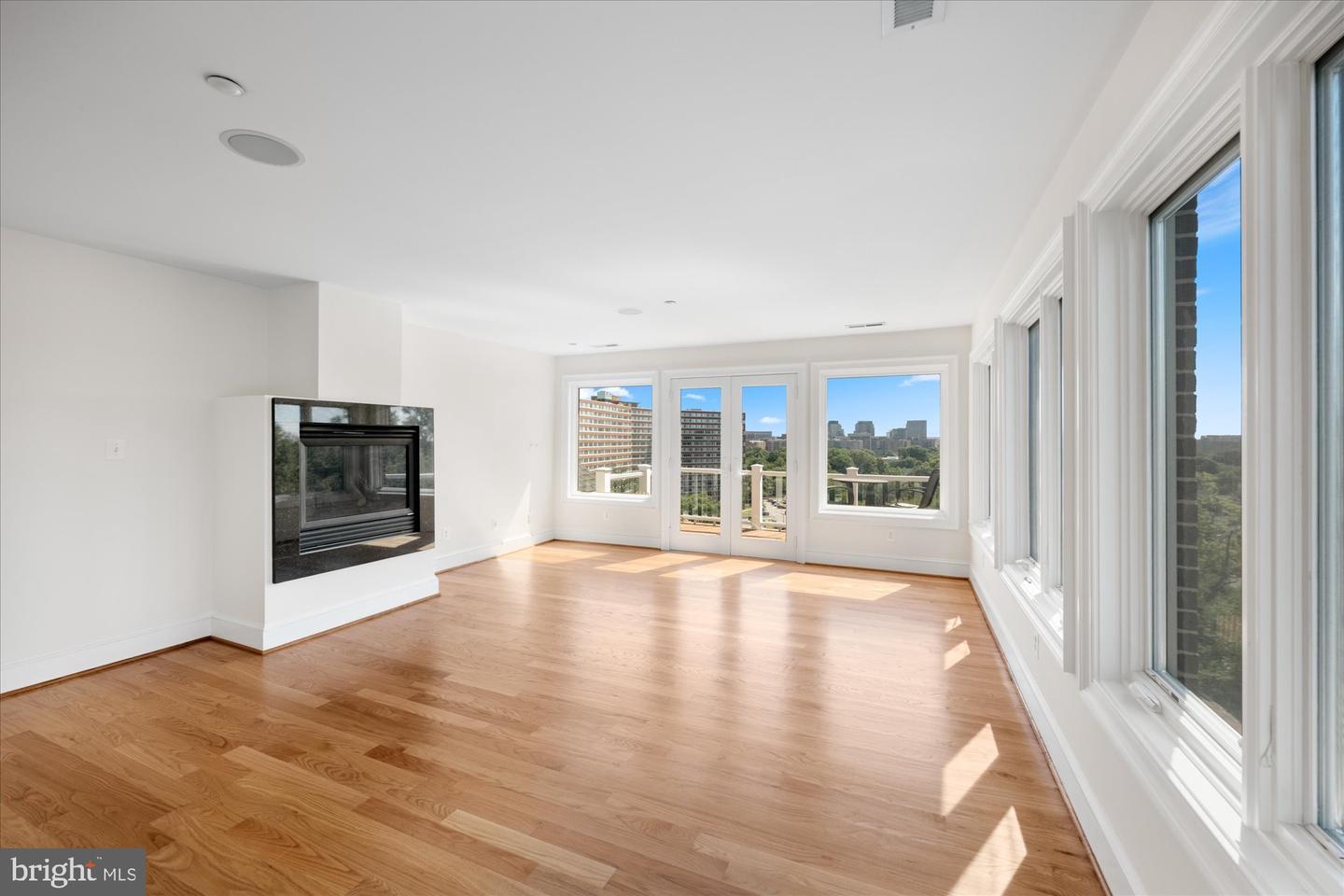 1701 S ARLINGTON RIDGE RD, ARLINGTON, Virginia 22202, 7 Bedrooms Bedrooms, ,8 BathroomsBathrooms,Residential,For sale,1701 S ARLINGTON RIDGE RD,VAAR2058262 MLS # VAAR2058262 1701 S ARLINGTON RIDGE RD, ARLINGTON, Virginia 22202, 7 Bedrooms Bedrooms, ,8 BathroomsBathrooms,Residential,For sale,1701 S ARLINGTON RIDGE RD,VAAR2058262 MLS # VAAR2058262