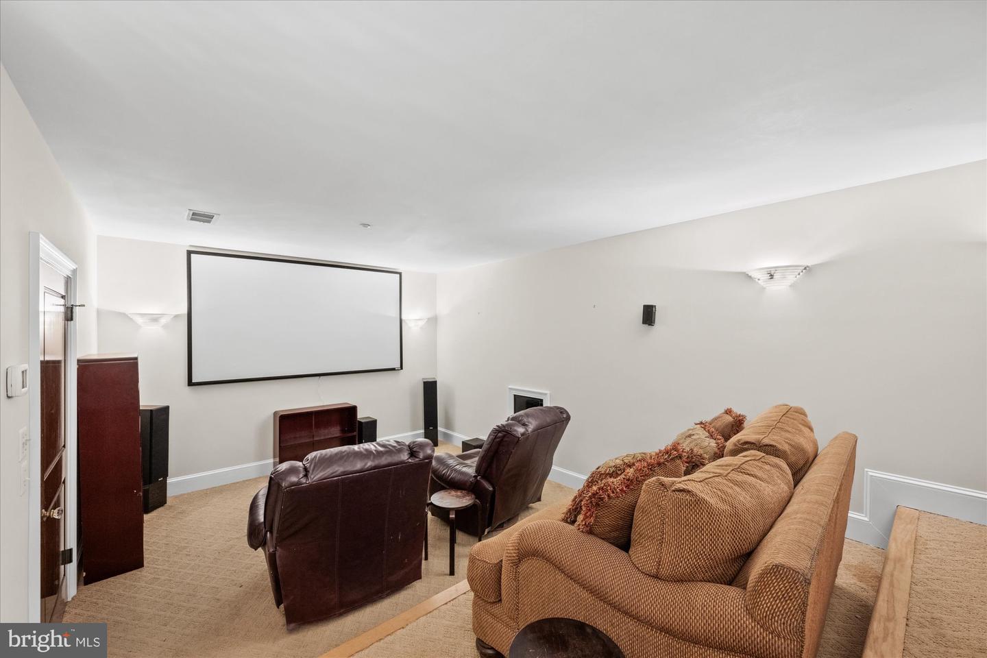 1701 S ARLINGTON RIDGE RD, ARLINGTON, Virginia 22202, 7 Bedrooms Bedrooms, ,8 BathroomsBathrooms,Residential,For sale,1701 S ARLINGTON RIDGE RD,VAAR2058262 MLS # VAAR2058262 1701 S ARLINGTON RIDGE RD, ARLINGTON, Virginia 22202, 7 Bedrooms Bedrooms, ,8 BathroomsBathrooms,Residential,For sale,1701 S ARLINGTON RIDGE RD,VAAR2058262 MLS # VAAR2058262