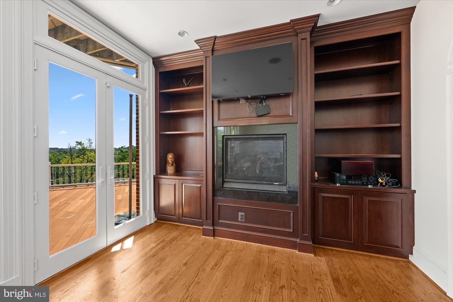 1701 S ARLINGTON RIDGE RD, ARLINGTON, Virginia 22202, 7 Bedrooms Bedrooms, ,8 BathroomsBathrooms,Residential,For sale,1701 S ARLINGTON RIDGE RD,VAAR2058262 MLS # VAAR2058262 1701 S ARLINGTON RIDGE RD, ARLINGTON, Virginia 22202, 7 Bedrooms Bedrooms, ,8 BathroomsBathrooms,Residential,For sale,1701 S ARLINGTON RIDGE RD,VAAR2058262 MLS # VAAR2058262