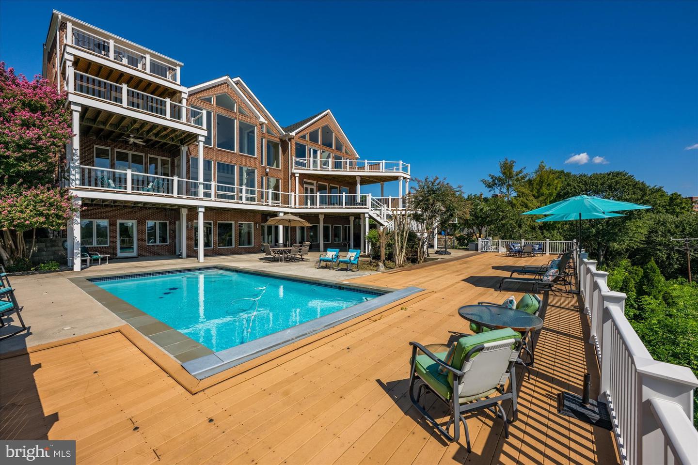 1701 S ARLINGTON RIDGE RD, ARLINGTON, Virginia 22202, 7 Bedrooms Bedrooms, ,8 BathroomsBathrooms,Residential,For sale,1701 S ARLINGTON RIDGE RD,VAAR2058262 MLS # VAAR2058262 1701 S ARLINGTON RIDGE RD, ARLINGTON, Virginia 22202, 7 Bedrooms Bedrooms, ,8 BathroomsBathrooms,Residential,For sale,1701 S ARLINGTON RIDGE RD,VAAR2058262 MLS # VAAR2058262