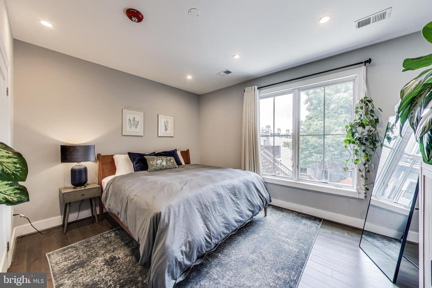 625 PARK RD NW #206, WASHINGTON, District Of Columbia 20010, 2 Bedrooms Bedrooms, ,2 BathroomsBathrooms,Residential,For sale,625 PARK RD NW #206,DCDC2205664 MLS # DCDC2205664