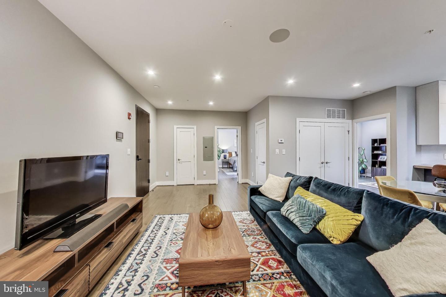 625 PARK RD NW #206, WASHINGTON, District Of Columbia 20010, 2 Bedrooms Bedrooms, ,2 BathroomsBathrooms,Residential,For sale,625 PARK RD NW #206,DCDC2205664 MLS # DCDC2205664