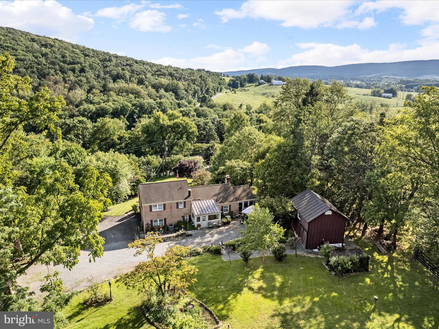 36762 CHARLES TOWN PIKE, HILLSBORO, Virginia 20132, 3 Bedrooms Bedrooms, ,2 BathroomsBathrooms,Residential,For sale,36762 CHARLES TOWN PIKE,VALO2100484 MLS # VALO2100484