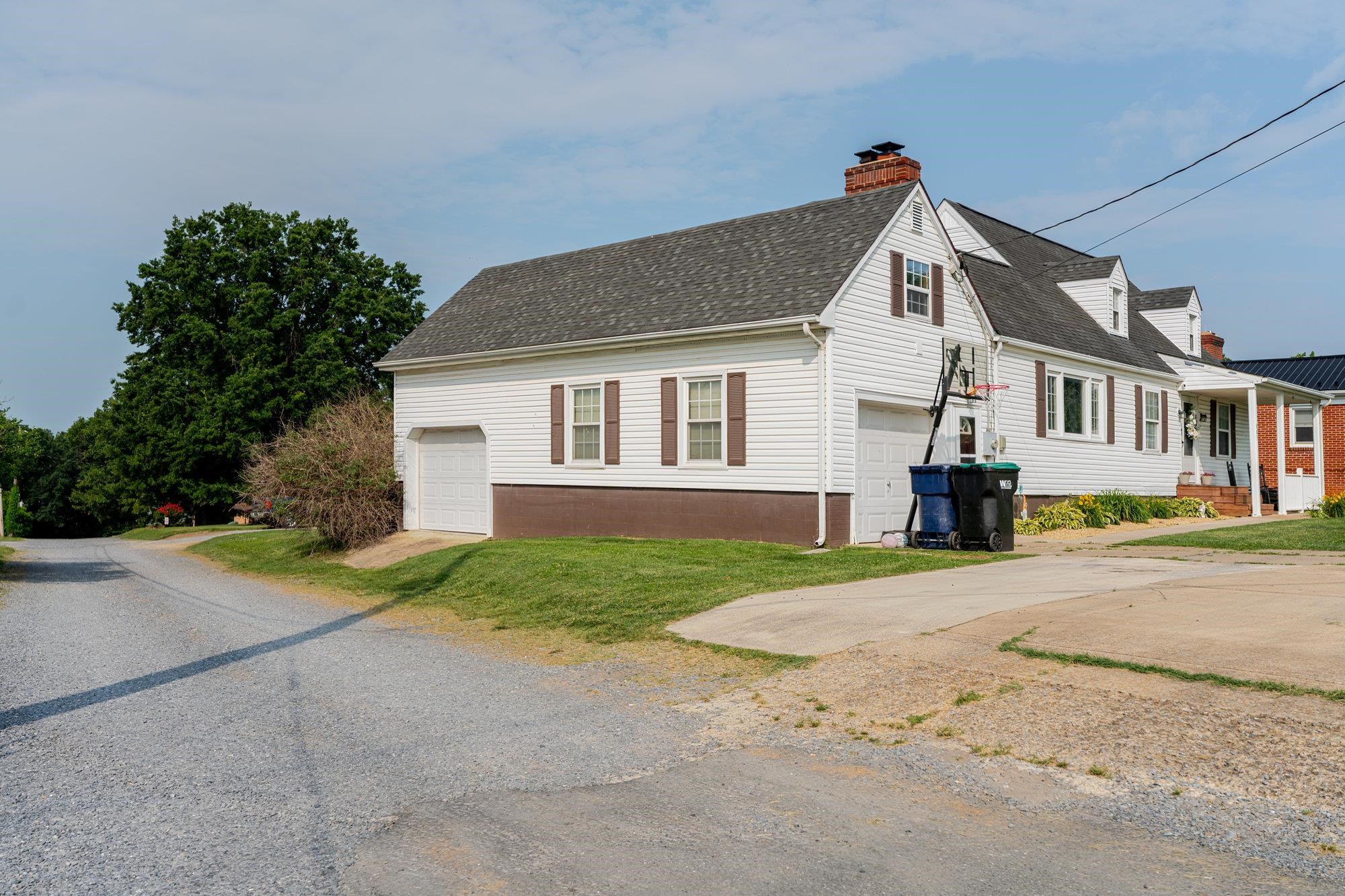 885 W MAIN ST, STANLEY, Virginia 22851, 4 Bedrooms Bedrooms, ,2 BathroomsBathrooms,Residential,885 W MAIN ST,661141 MLS # 661141