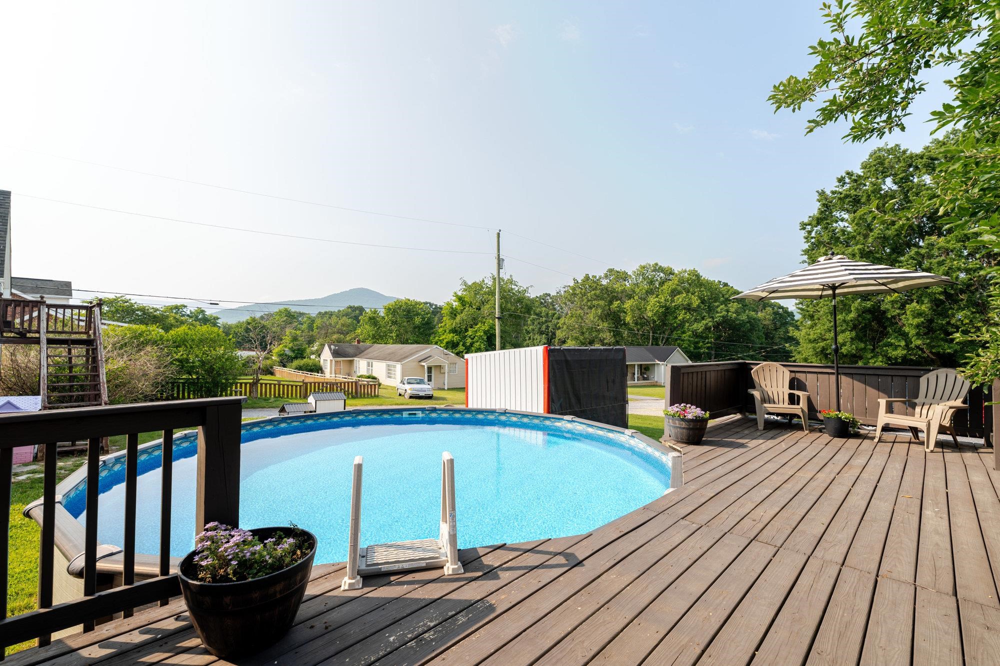 885 W MAIN ST, STANLEY, Virginia 22851, 4 Bedrooms Bedrooms, ,2 BathroomsBathrooms,Residential,885 W MAIN ST,661141 MLS # 661141