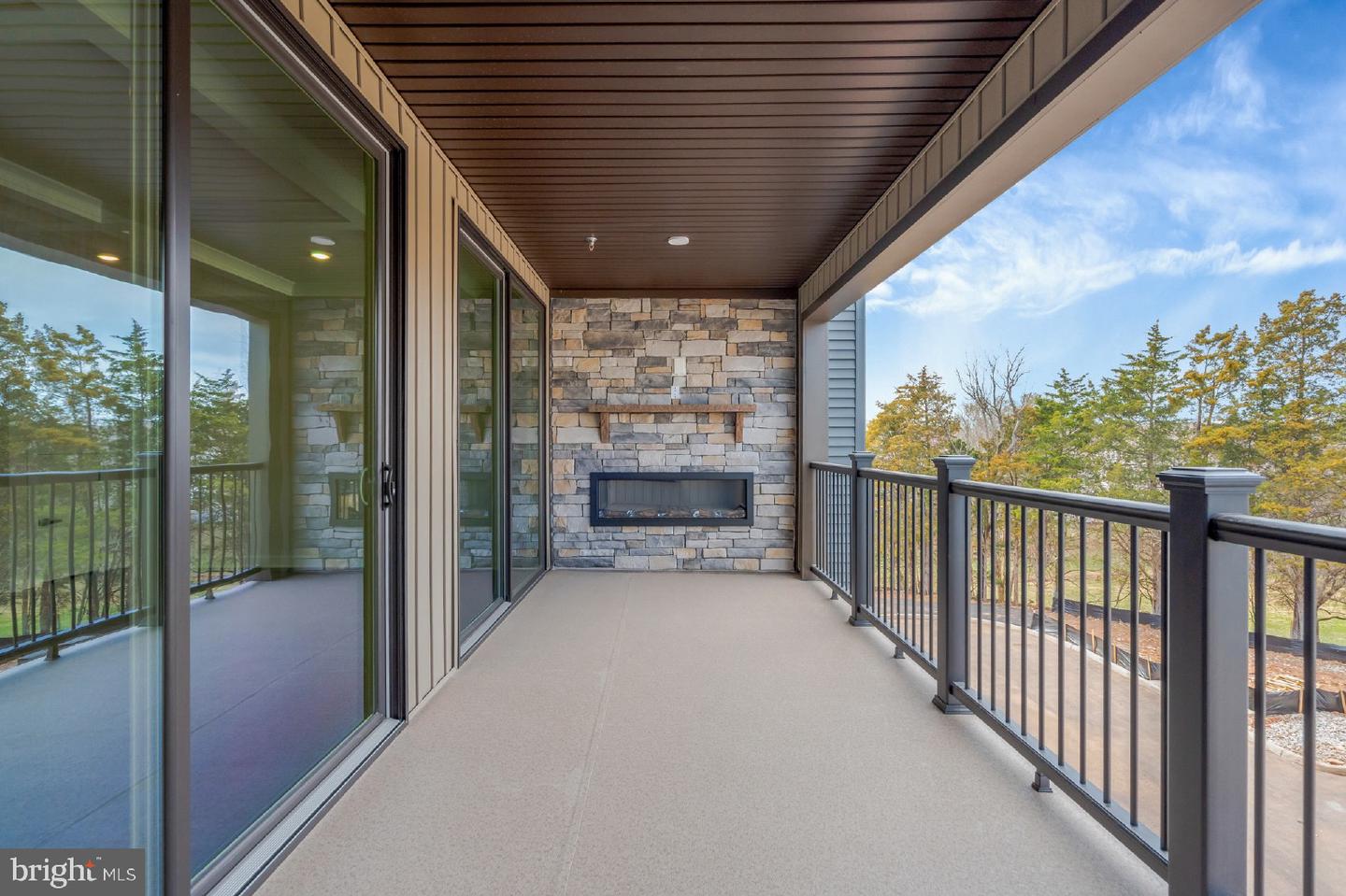 43769 METRO TER, ASHBURN, Virginia 20147, 3 Bedrooms Bedrooms, ,2 BathroomsBathrooms,Residential,For sale,43769 METRO TER,VALO2103334 MLS # VALO2103334