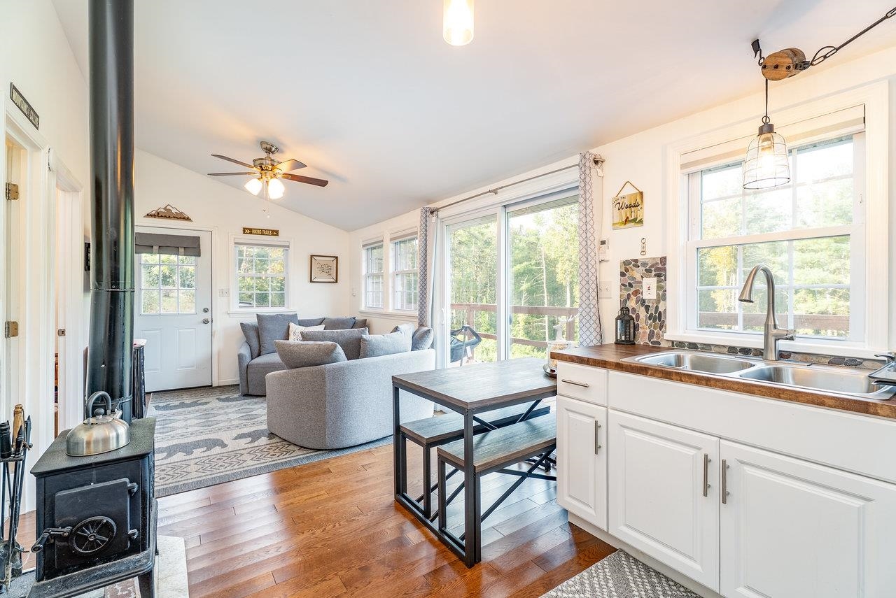 259 OVERLOOK MOUNTAIN RD, ELKTON, Virginia 22827, 2 Bedrooms Bedrooms, ,1 BathroomBathrooms,Residential,259 OVERLOOK MOUNTAIN RD,669122 MLS # 669122